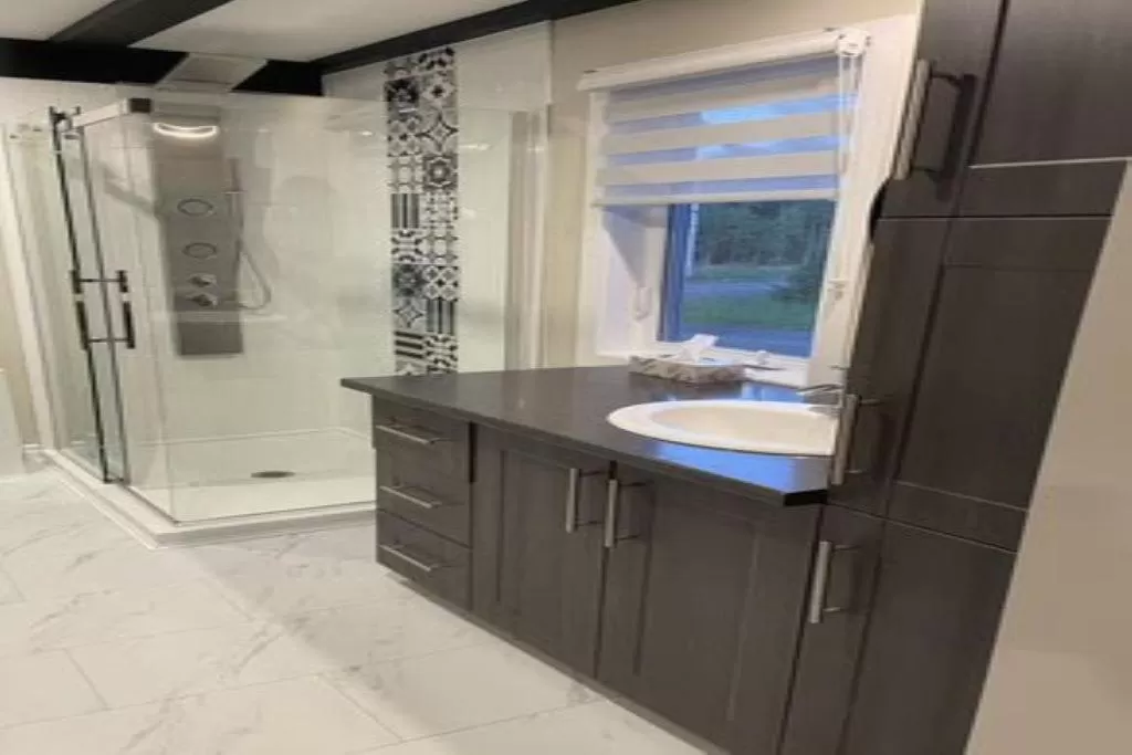 Bathroom in Hôtel les quatre bonheurs