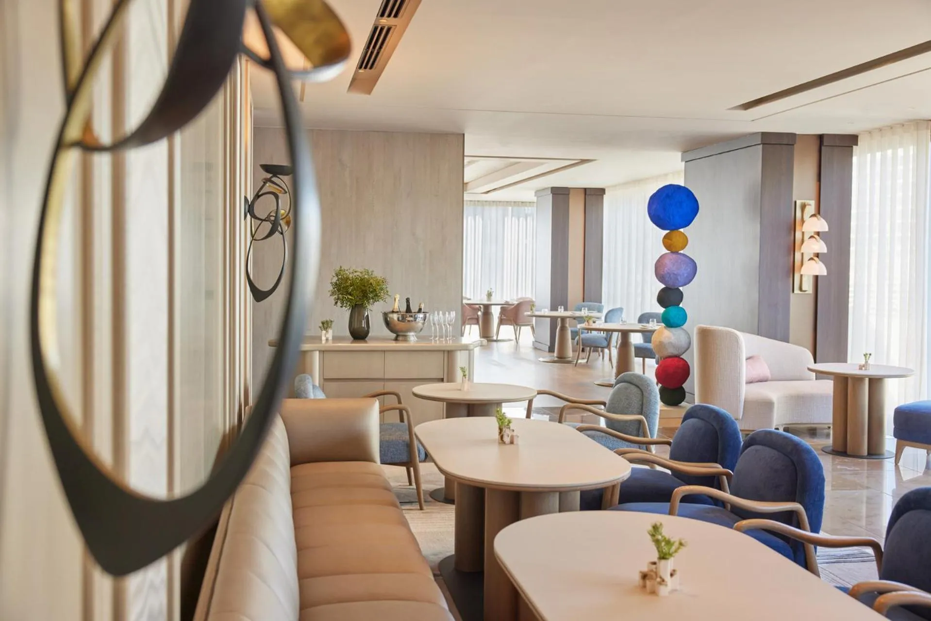 Restaurant/places to eat in Four Seasons Hotel Tokyo at Marunouchi