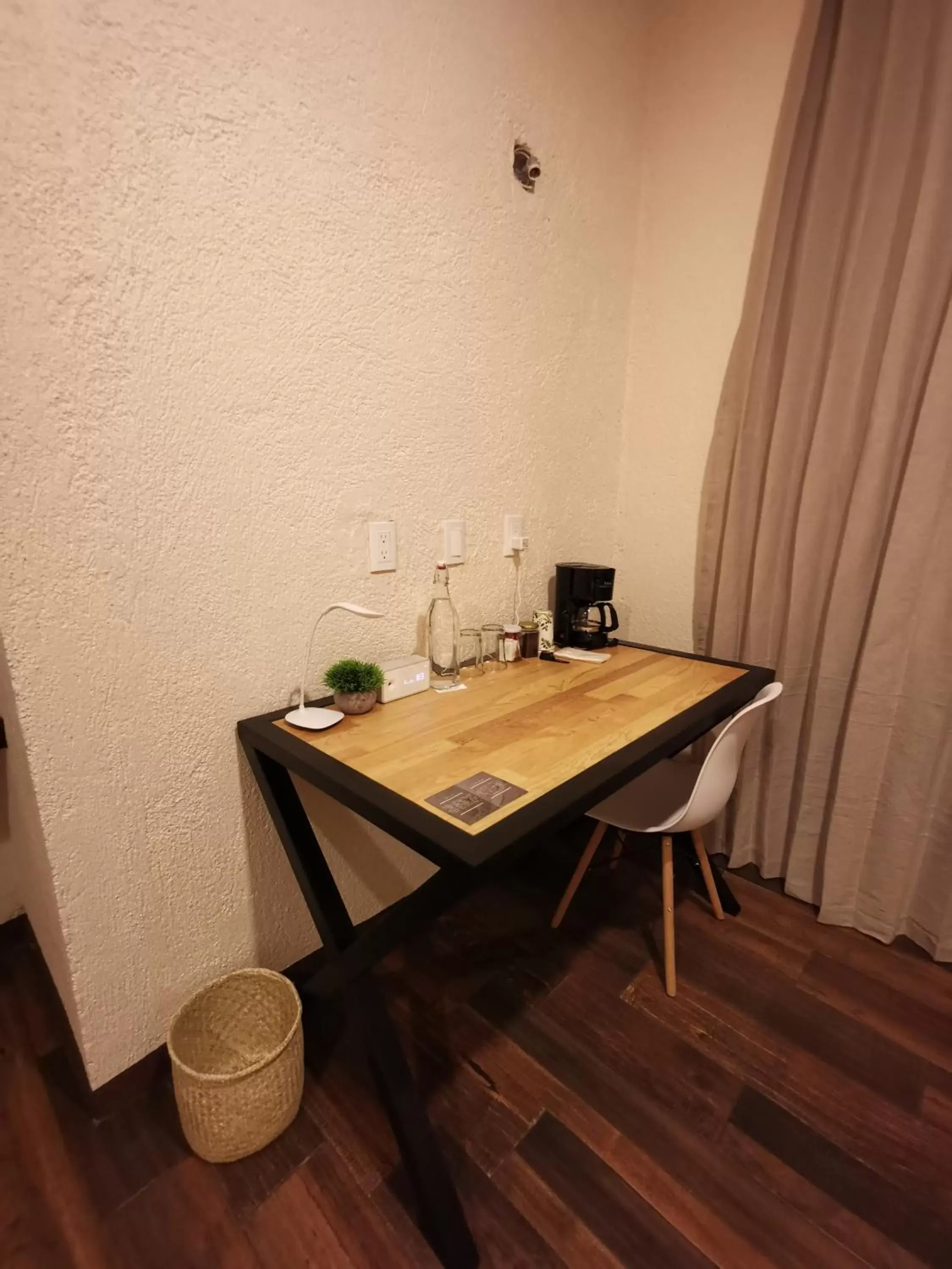 Coffee/tea facilities, Dining Area in Casa Acueducto - Lujo Cultural