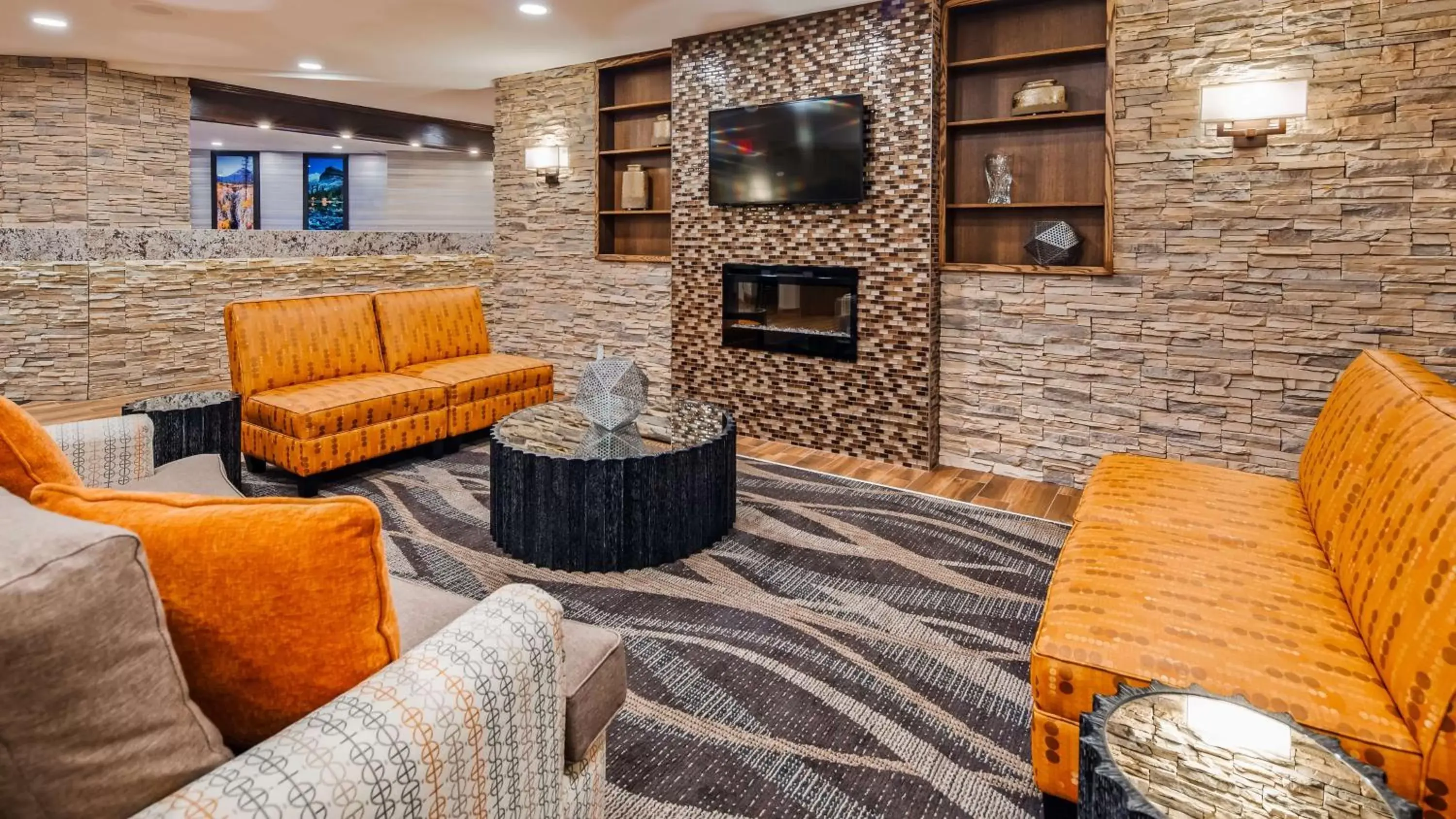 Lobby or reception, Seating Area in Best Western Plus Country Meadows Inn