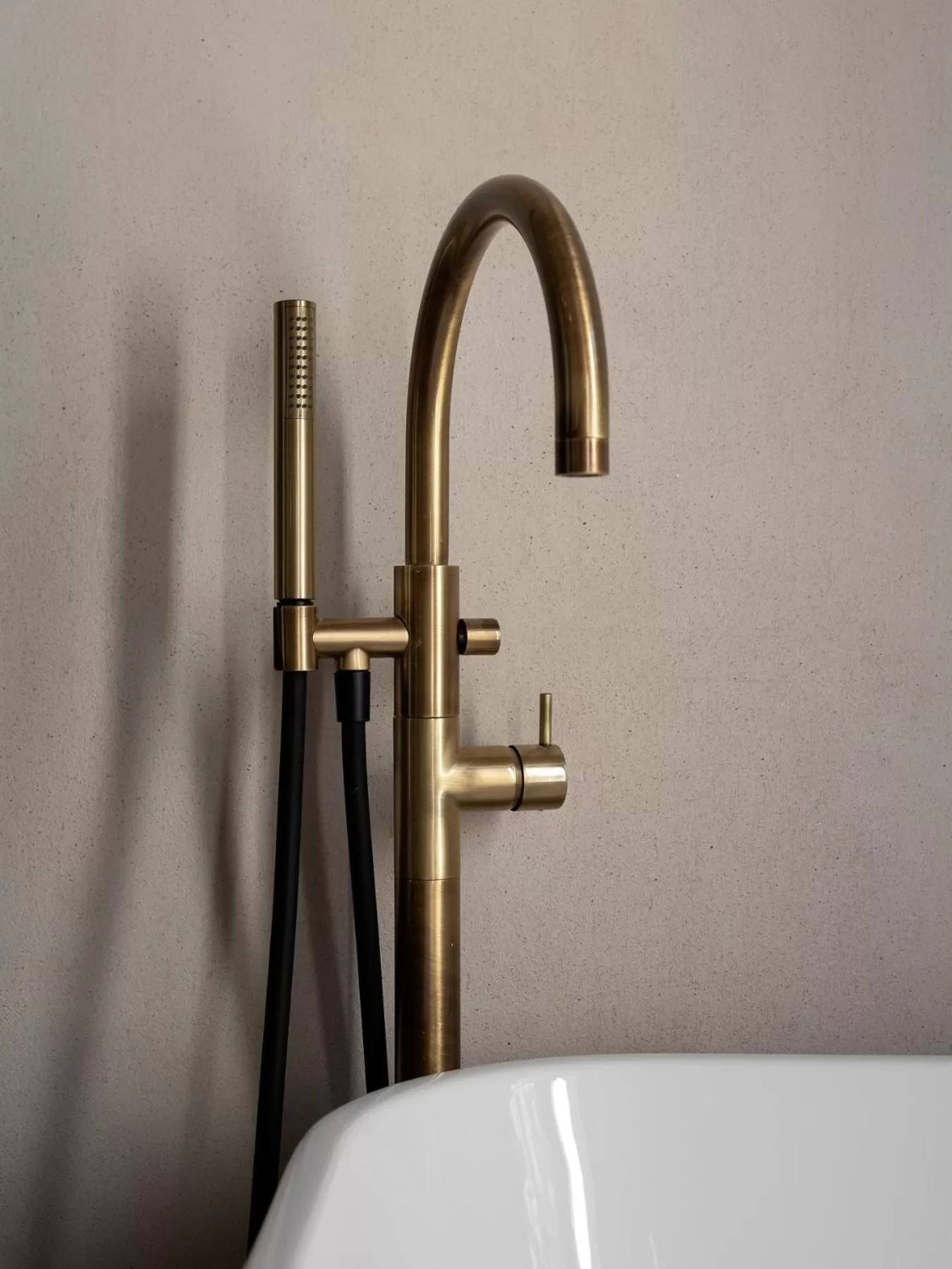 Bath in Sutor Chic Manor hotel