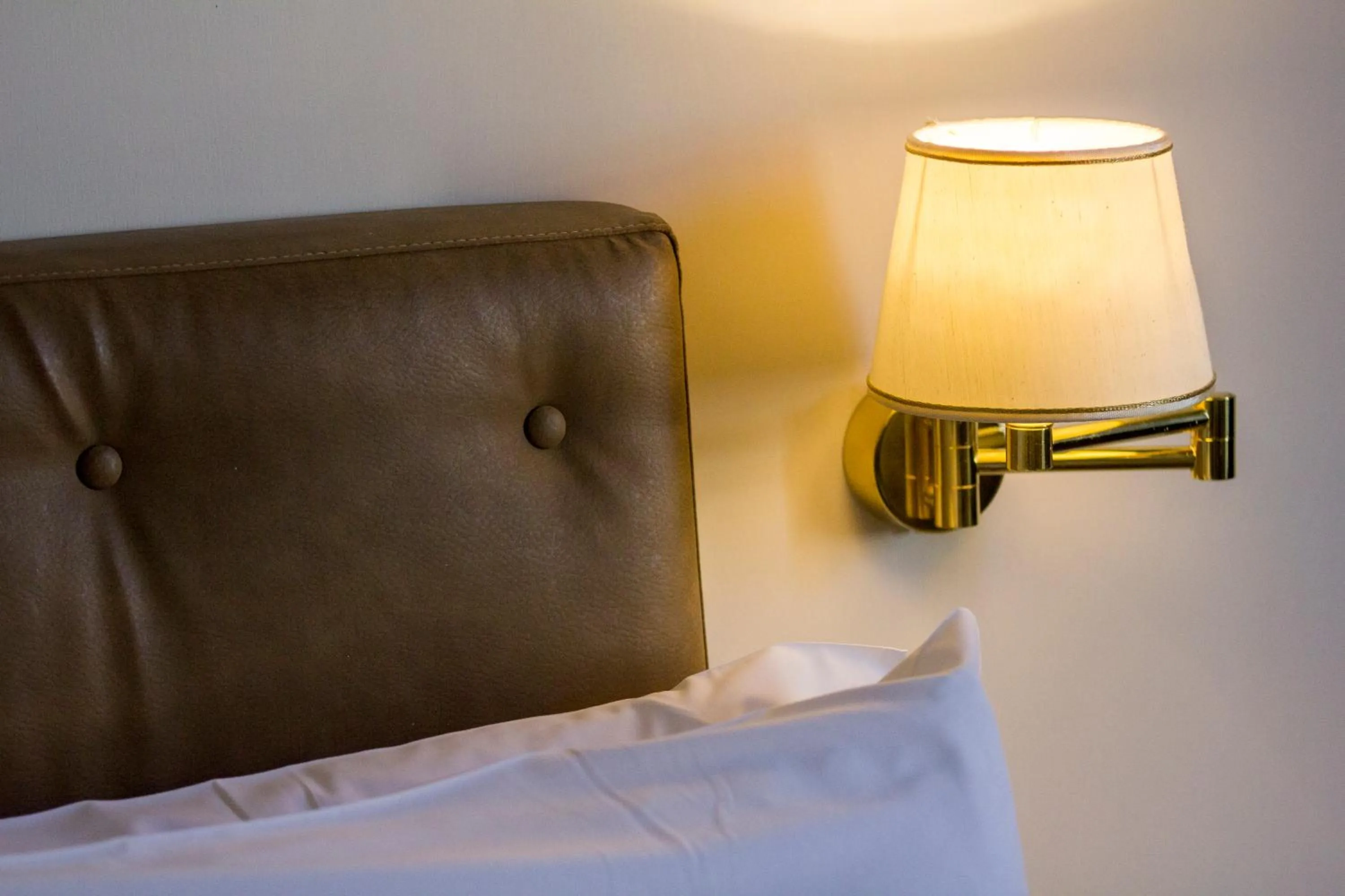 Decorative detail, Bed in Splendor Suite Rome - Suites & Apartments