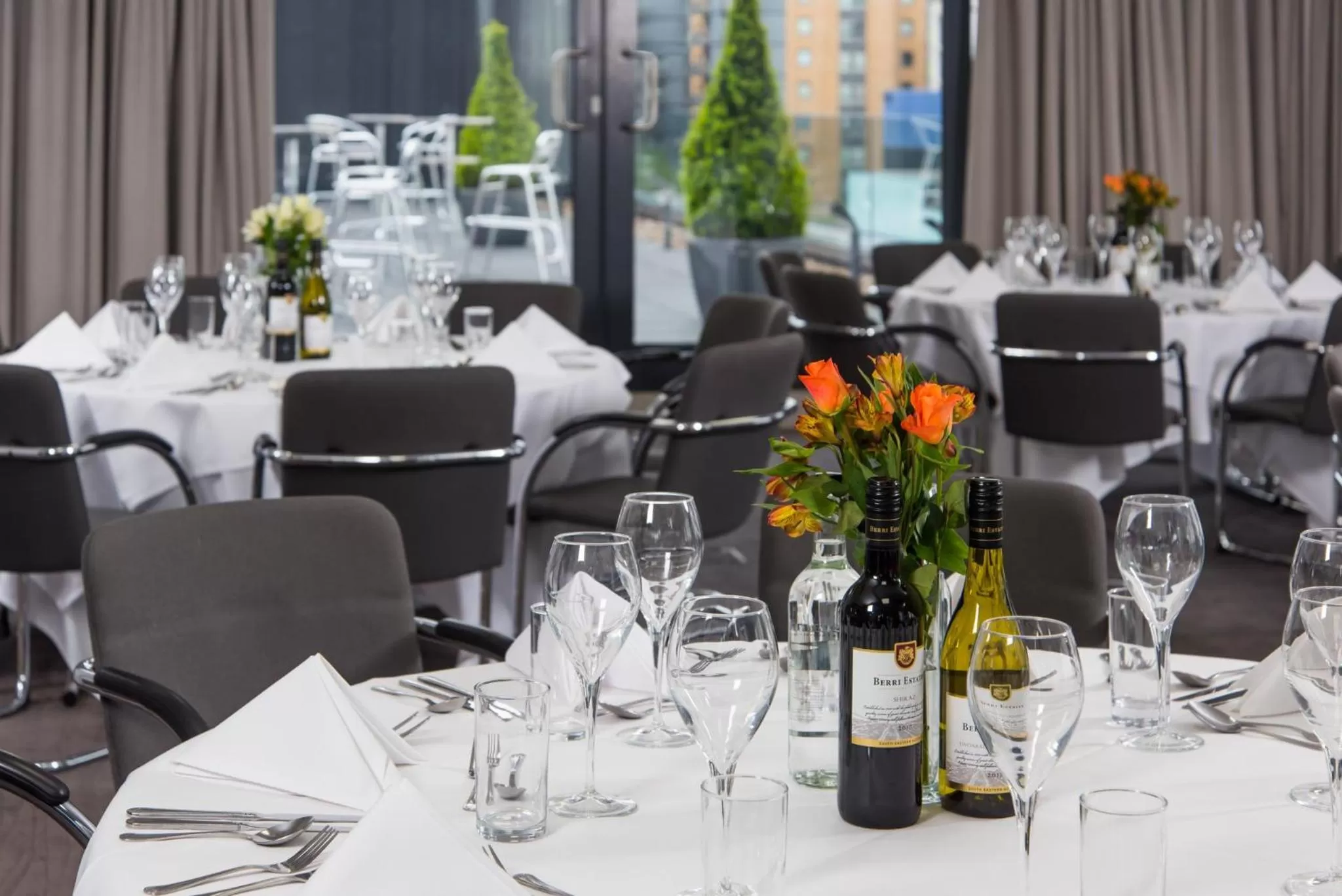Banquet/Function facilities in Holiday Inn London West by IHG