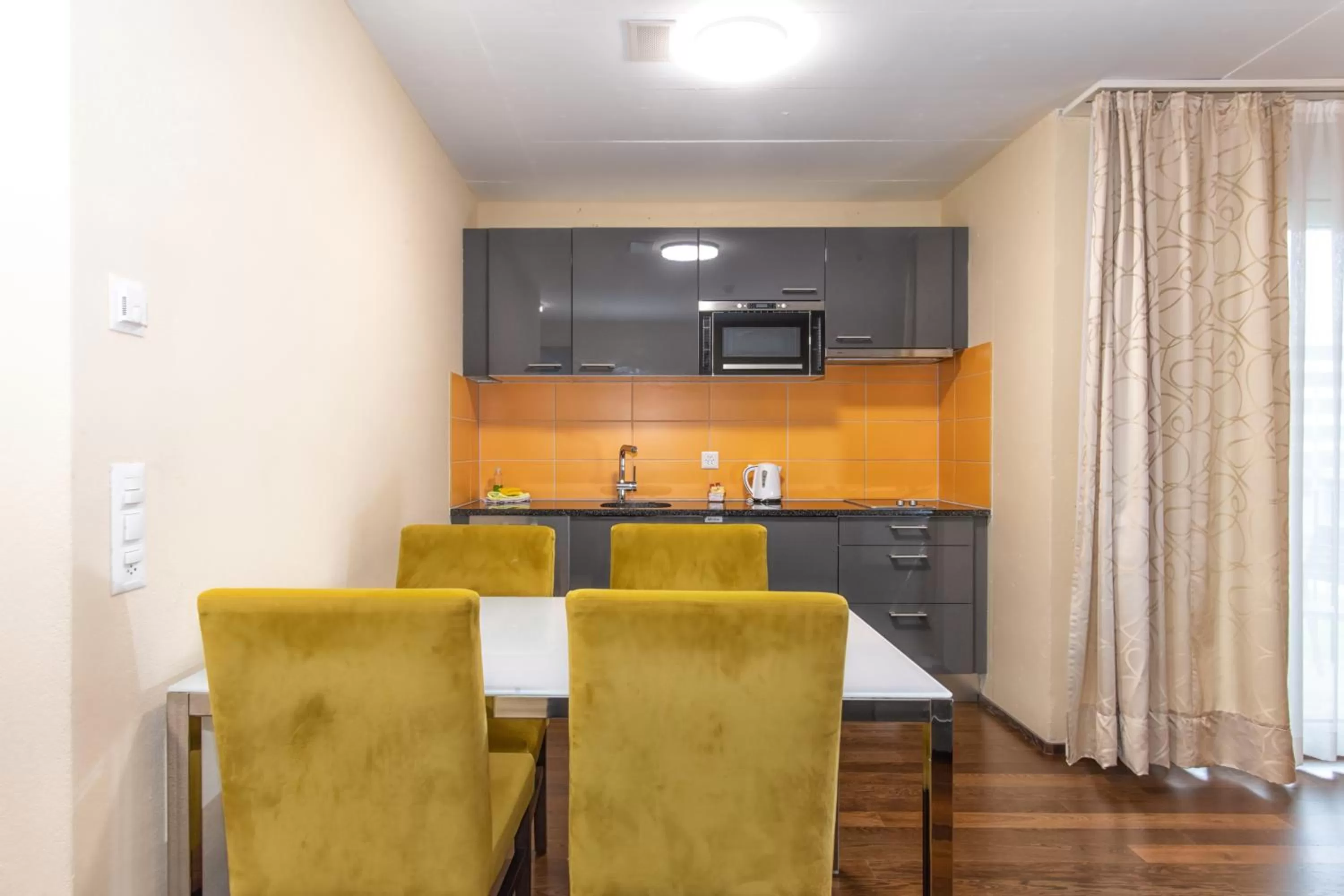Kitchen or kitchenette in Hotel Residence Loren - contact & contactless check-in