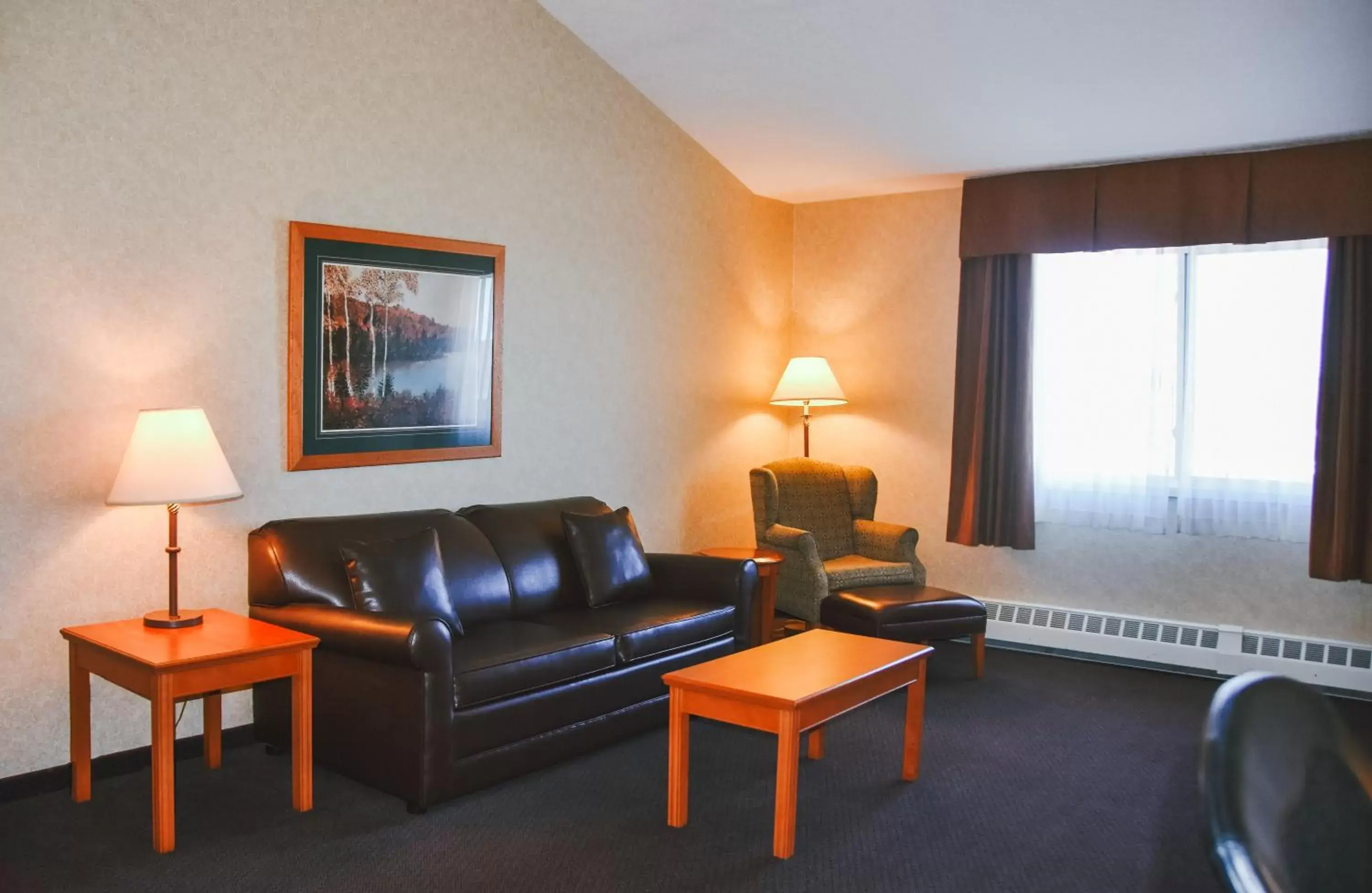 Living room, Seating Area in Stony Plain Inn & Suites