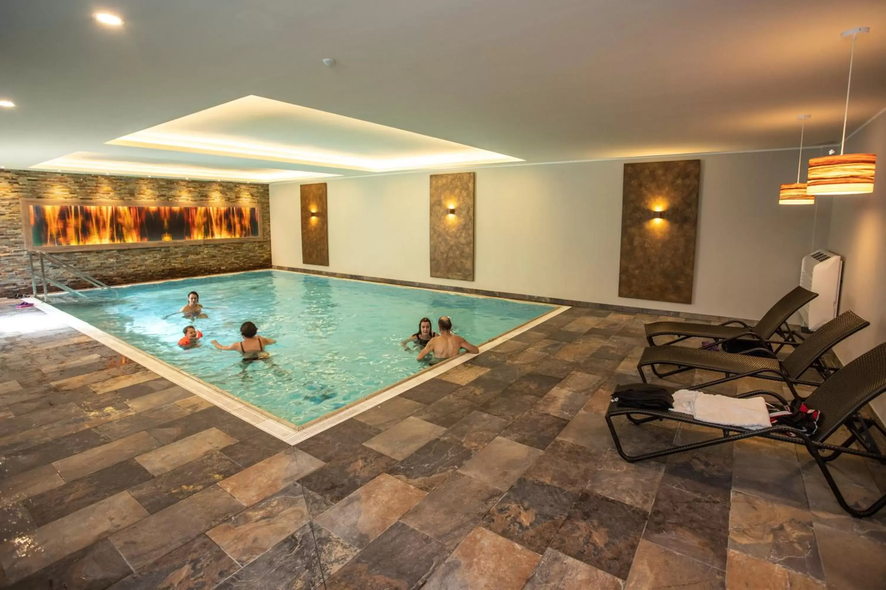 Spa and wellness centre/facilities, Swimming Pool in Hotel Im Tannengrund