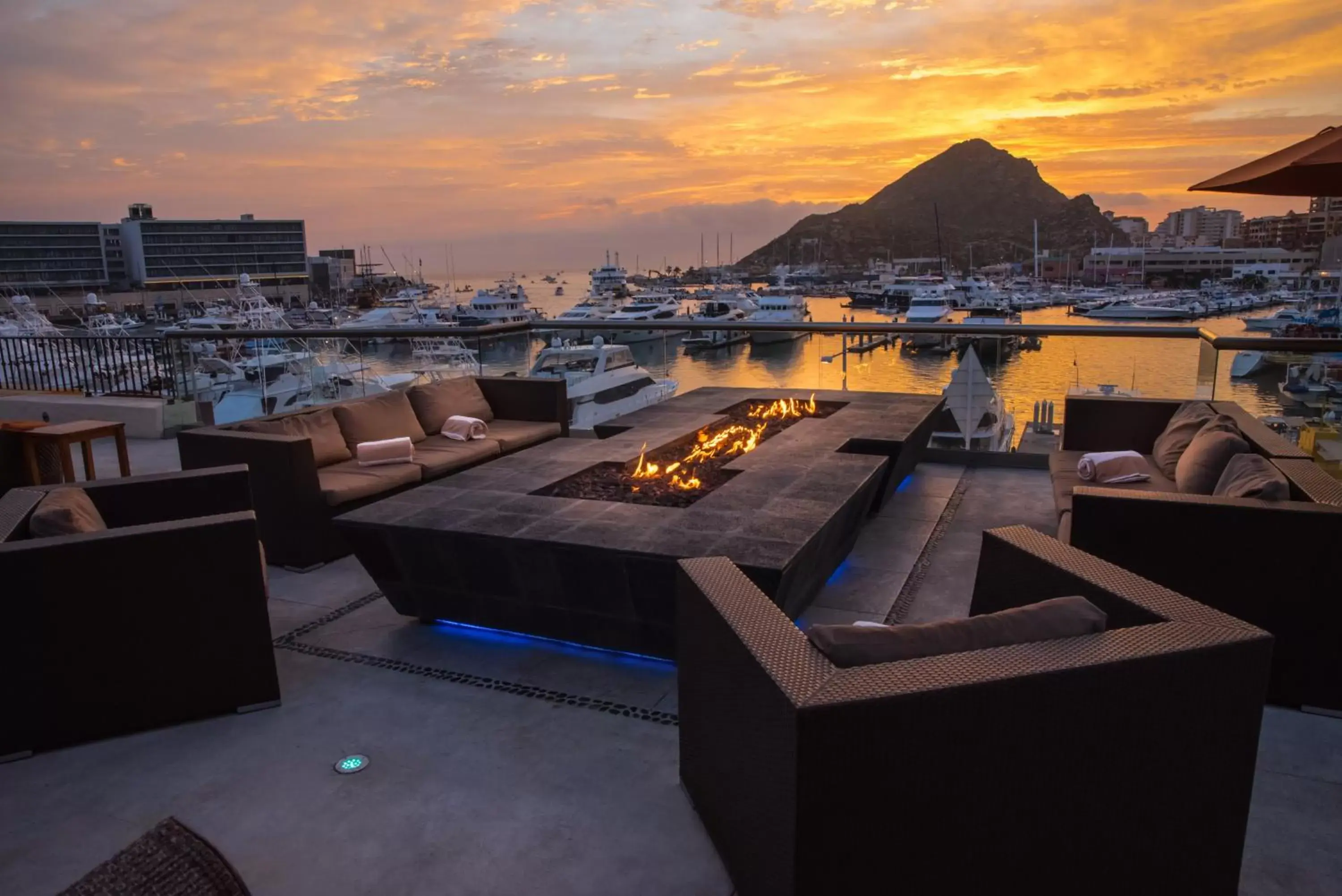 Patio, Sunrise/Sunset in Hotel Tesoro Los Cabos