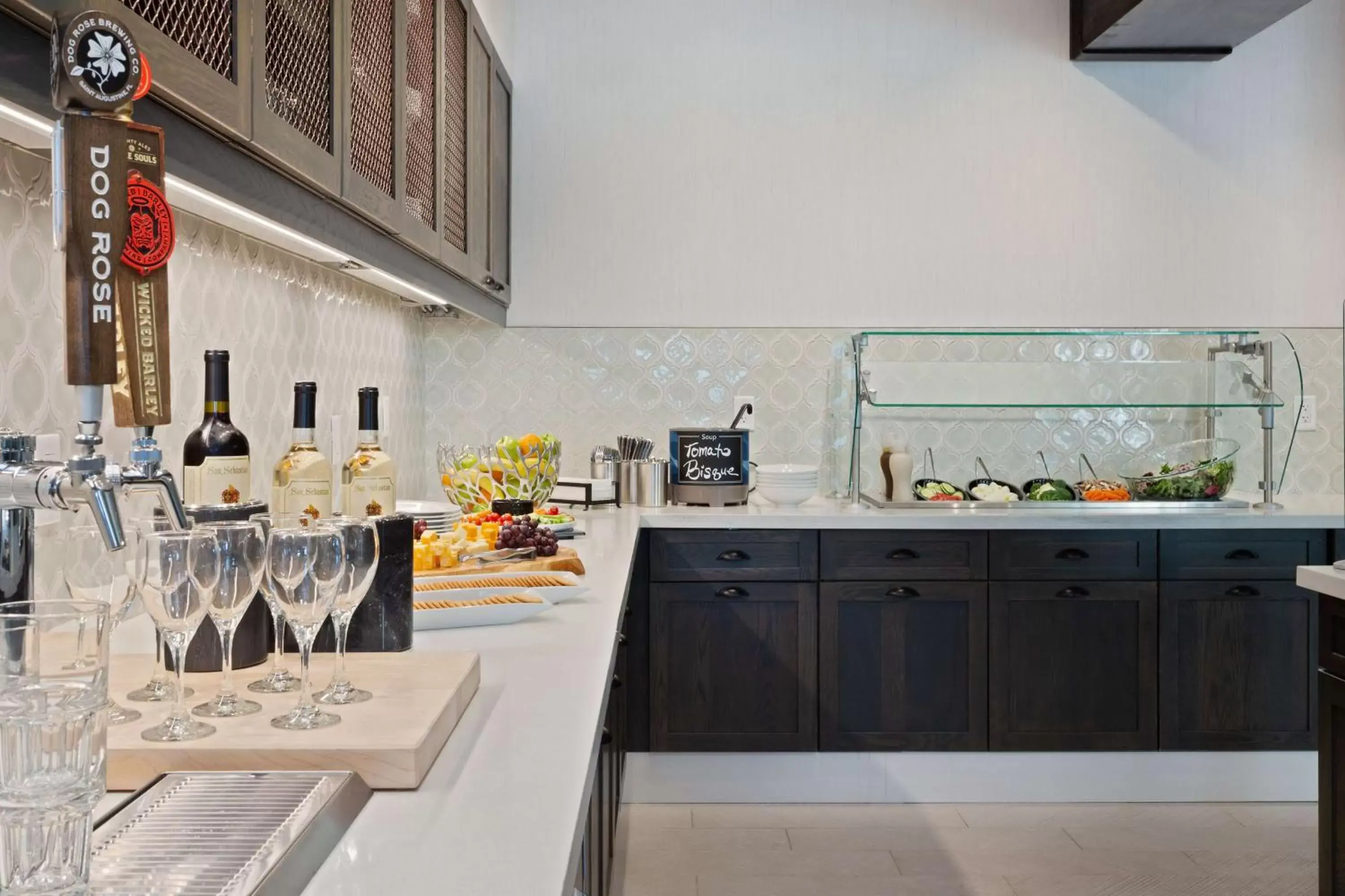 Breakfast, Kitchen/Kitchenette in Homewood Suites by Hilton St Augustine San Sebastian