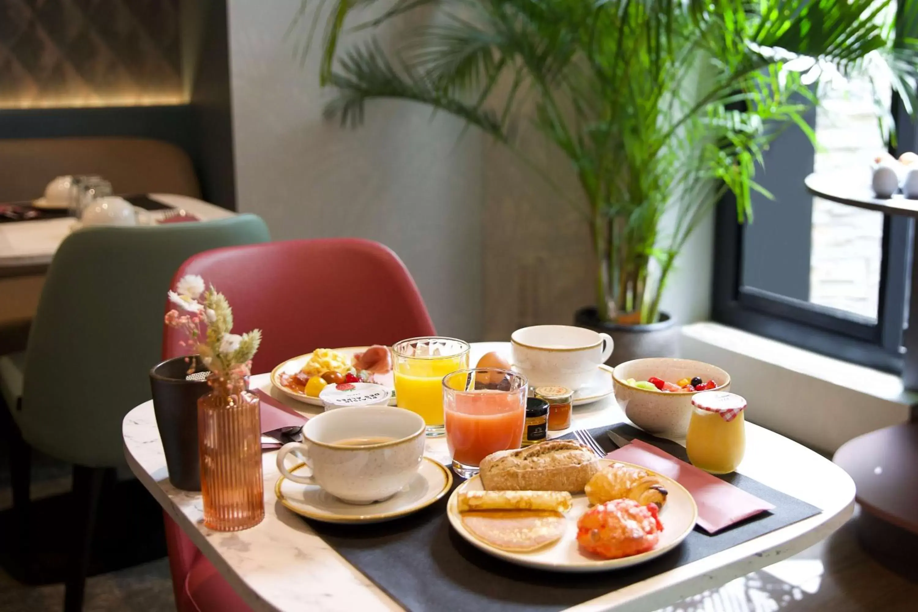 Breakfast in Le Grand Hôtel Grenoble, BW Premier Collection by Best Western