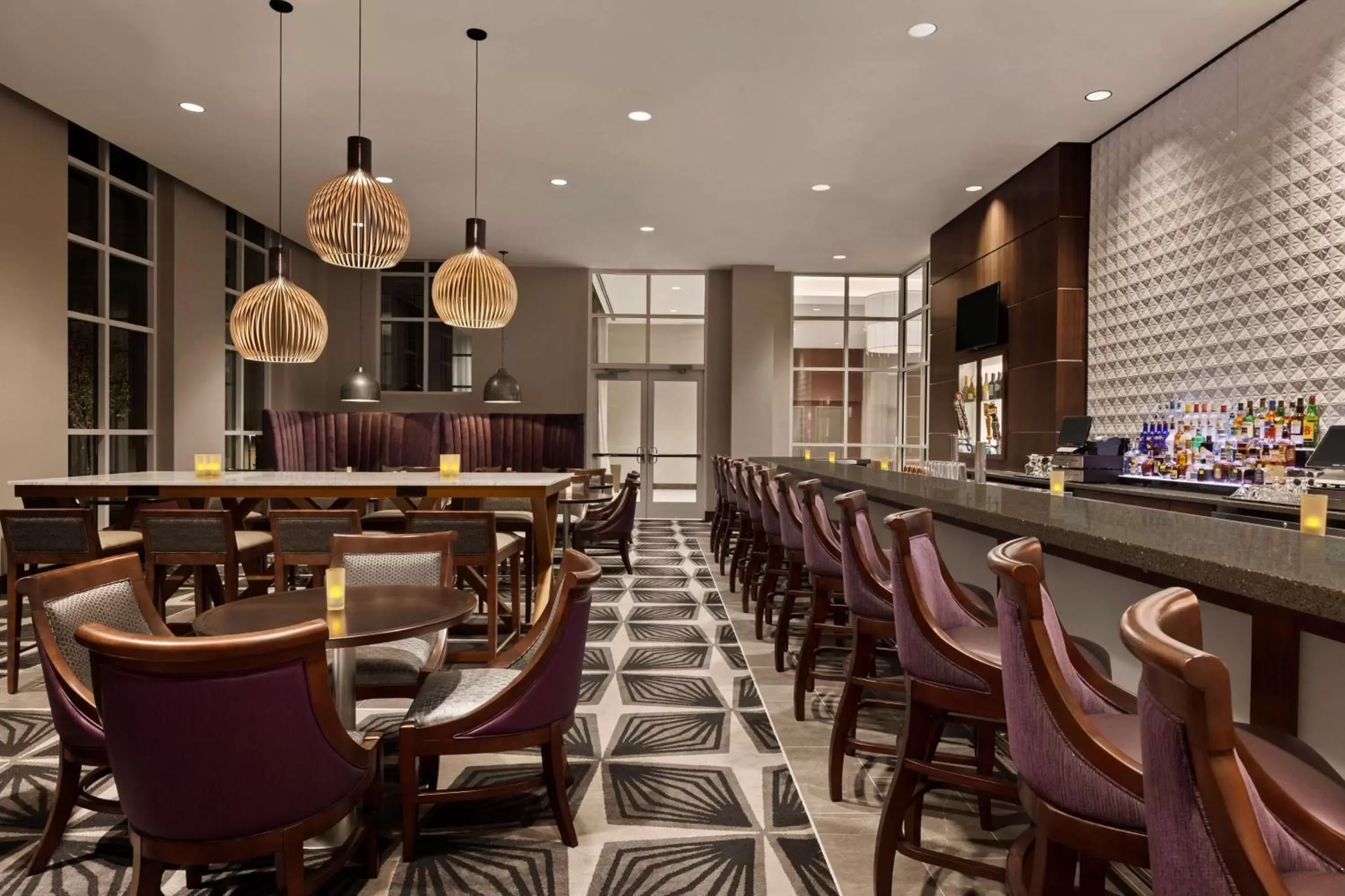 Lounge or bar, Restaurant/Places to Eat in Hilton Garden Inn Charlotte Southpark