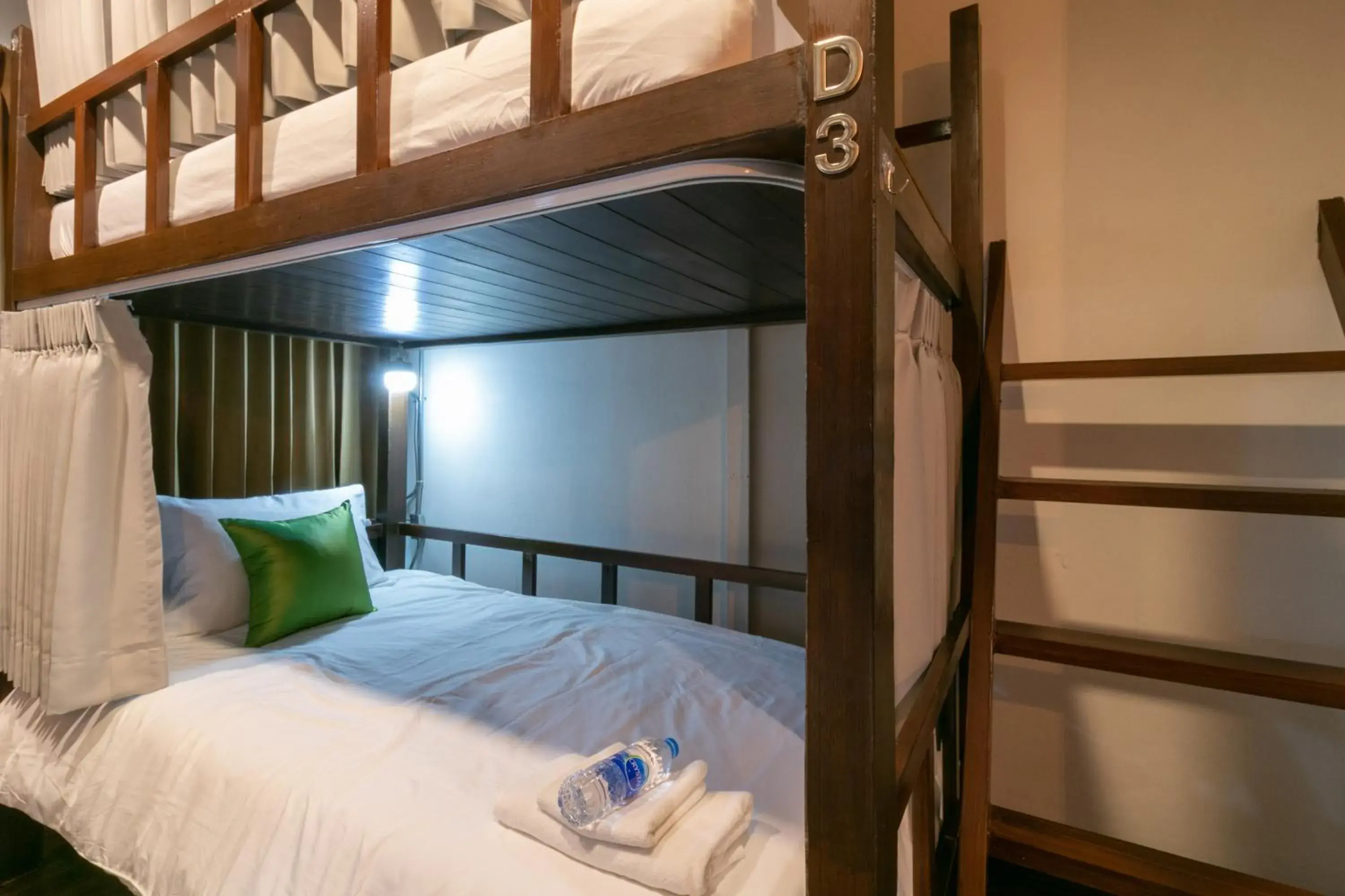 Bunk Bed in Phob phan Hostel