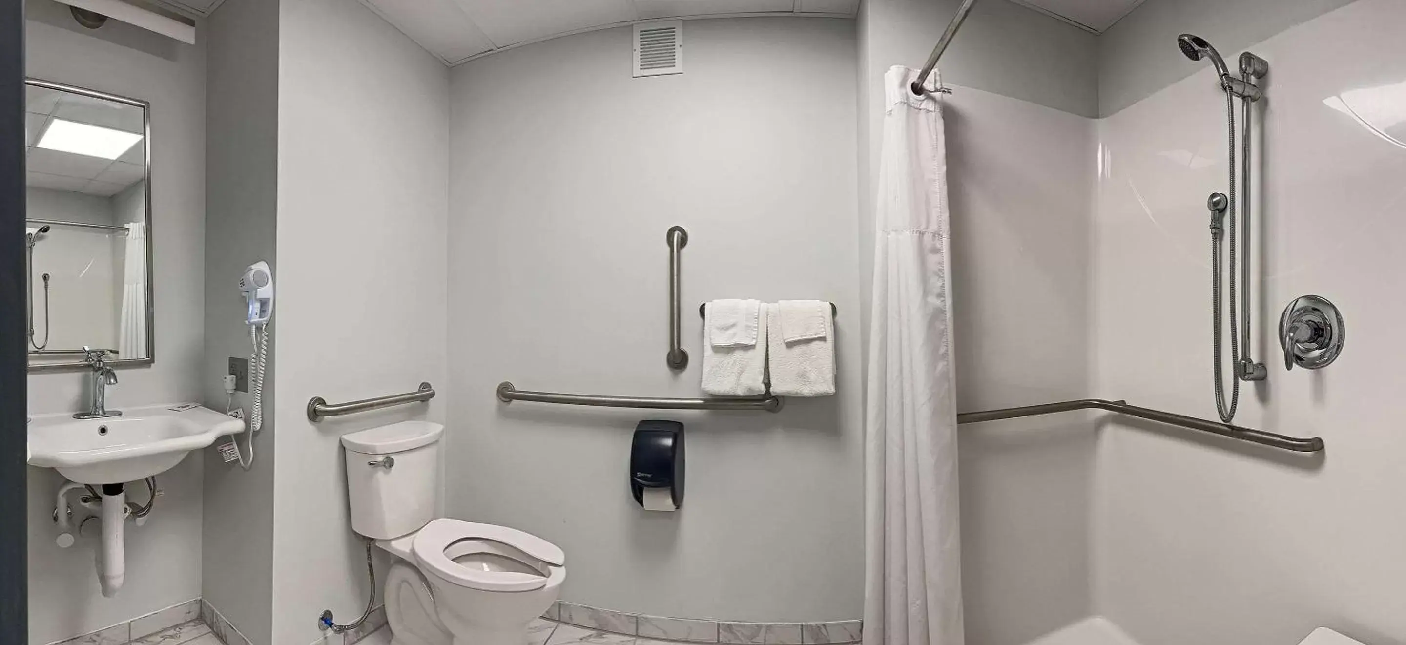 Bedroom, Bathroom in Quality Inn