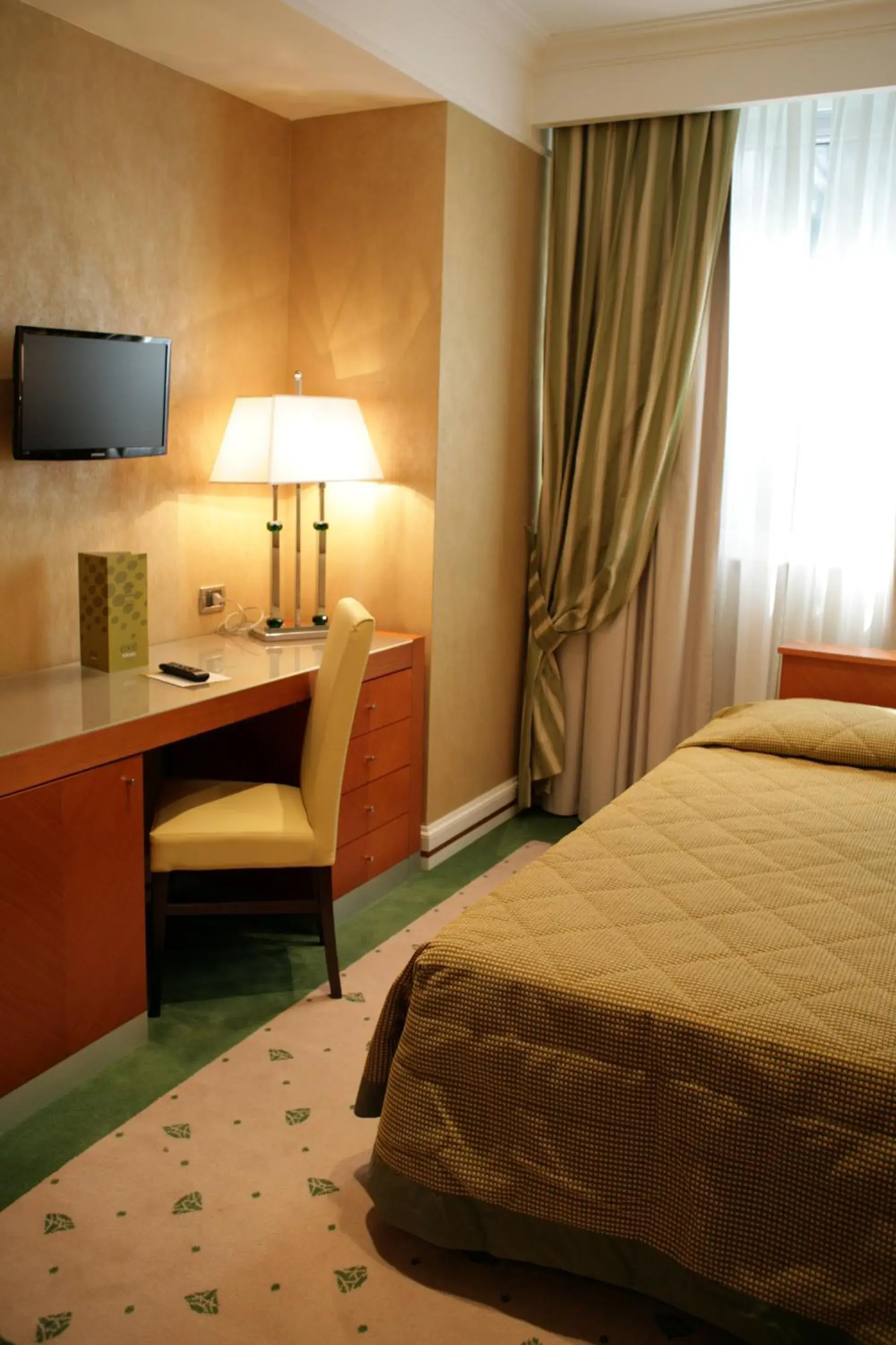 Bed in Hotel Perusia La Villa