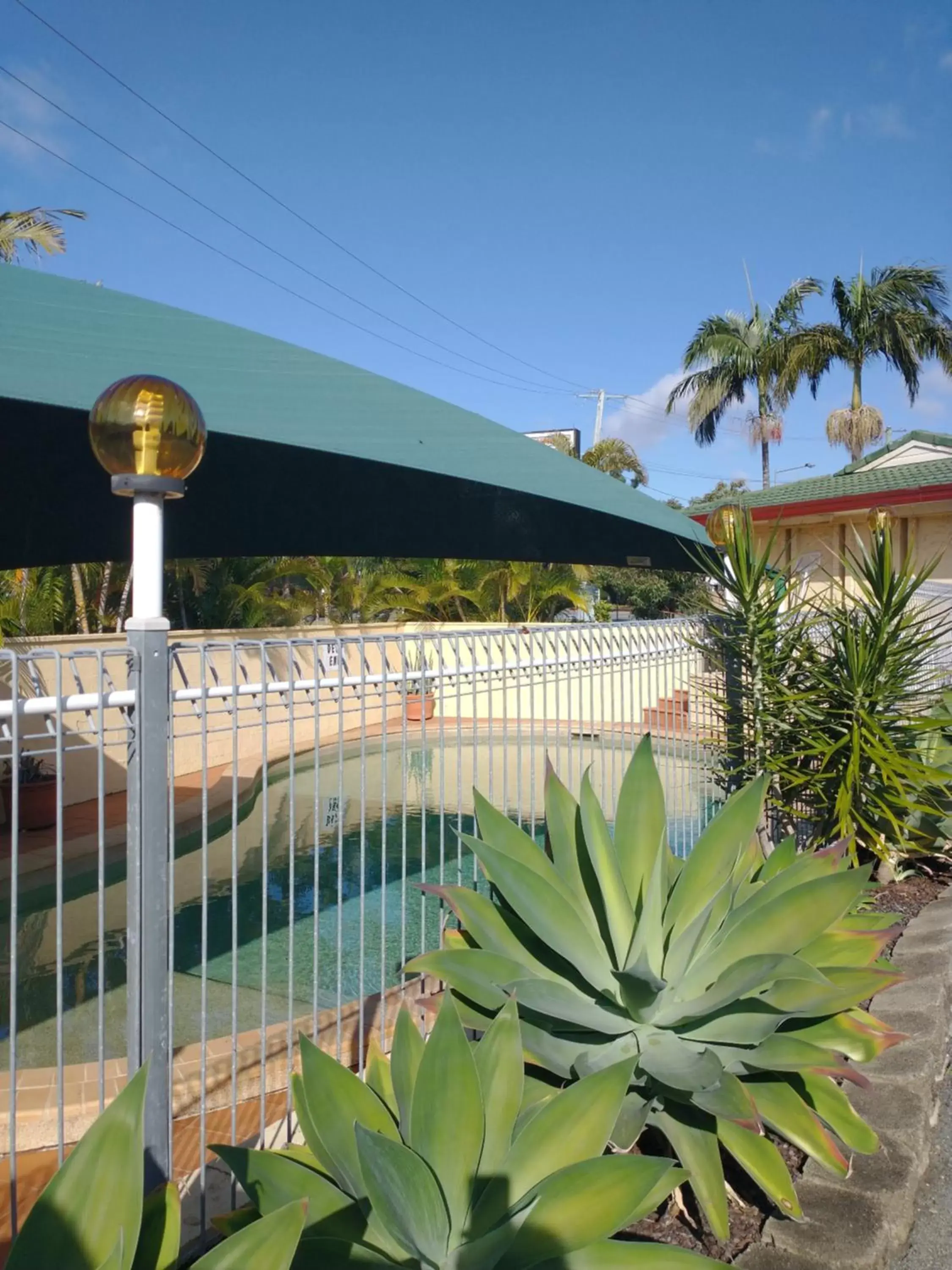 Pool view in Aspley Sunset Motel