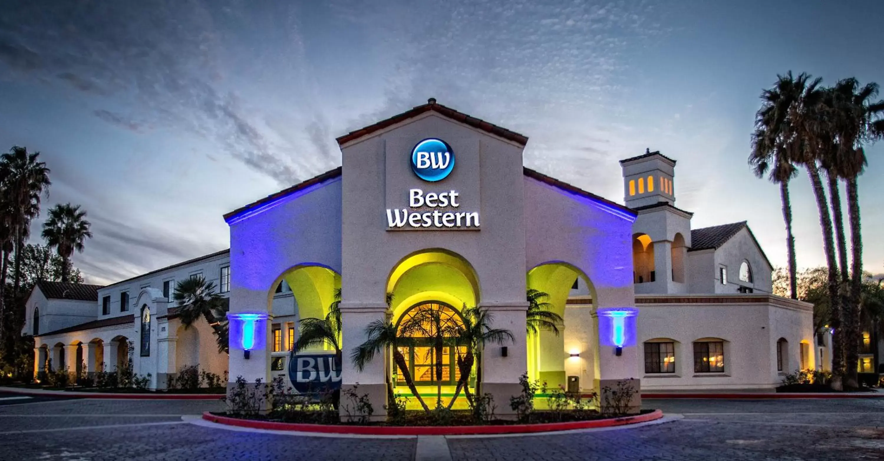 Facade/entrance, Property Building in Best Western Posada Royale Hotel & Suites