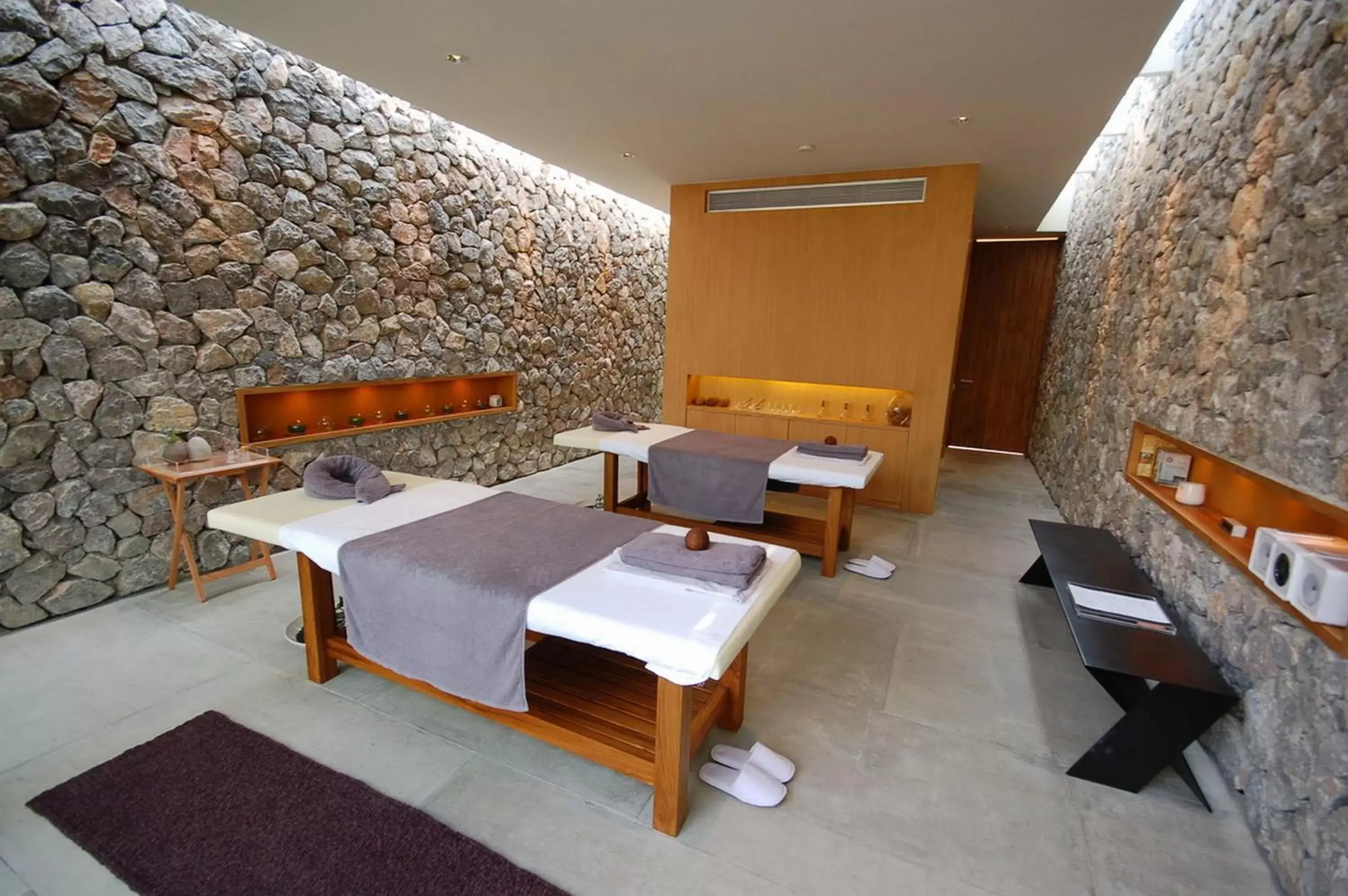 Spa and wellness centre/facilities in Tolani Resort Kui Buri