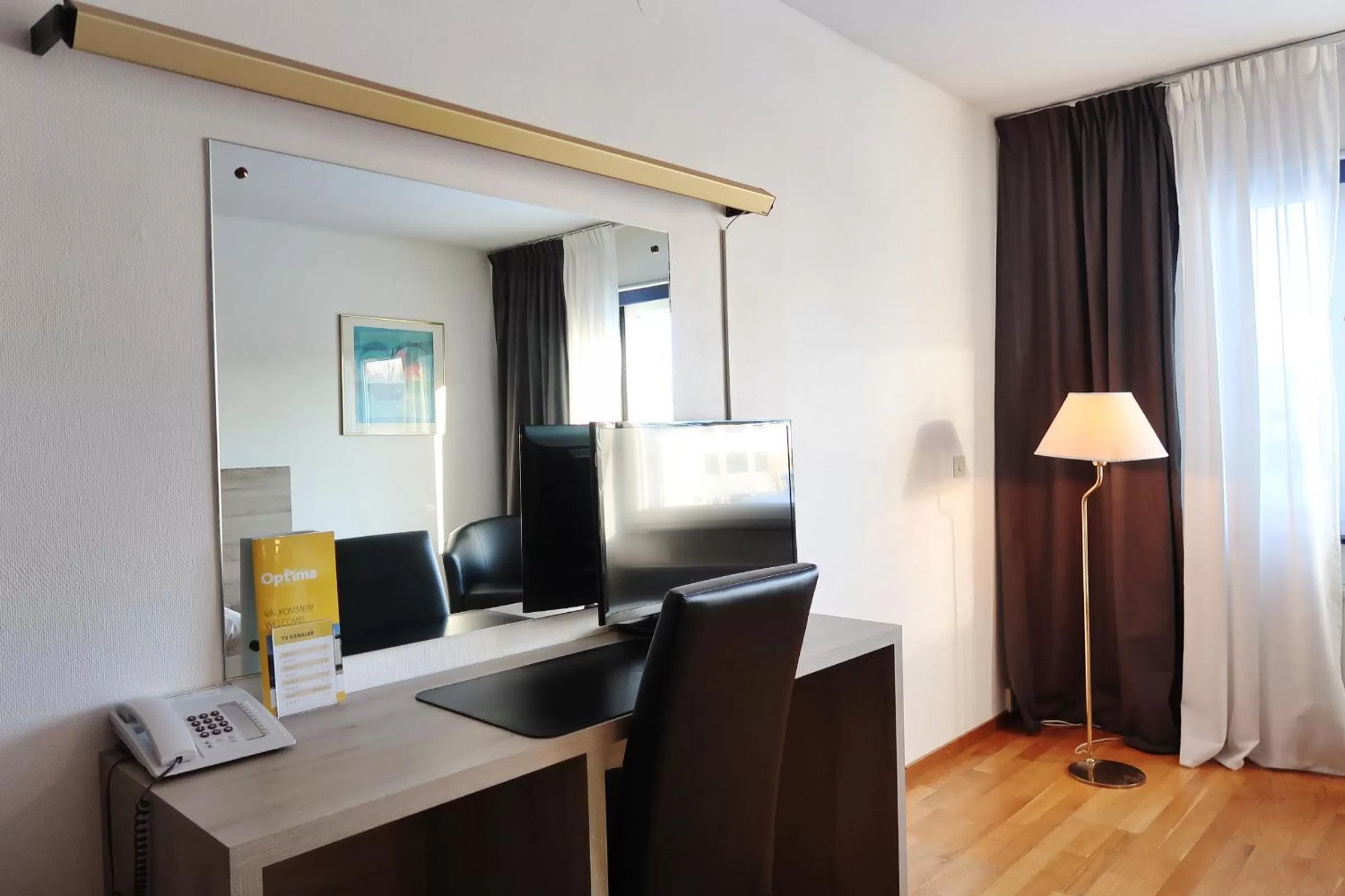 TV and multimedia in Optima Hotel Roslagen by Reikartz