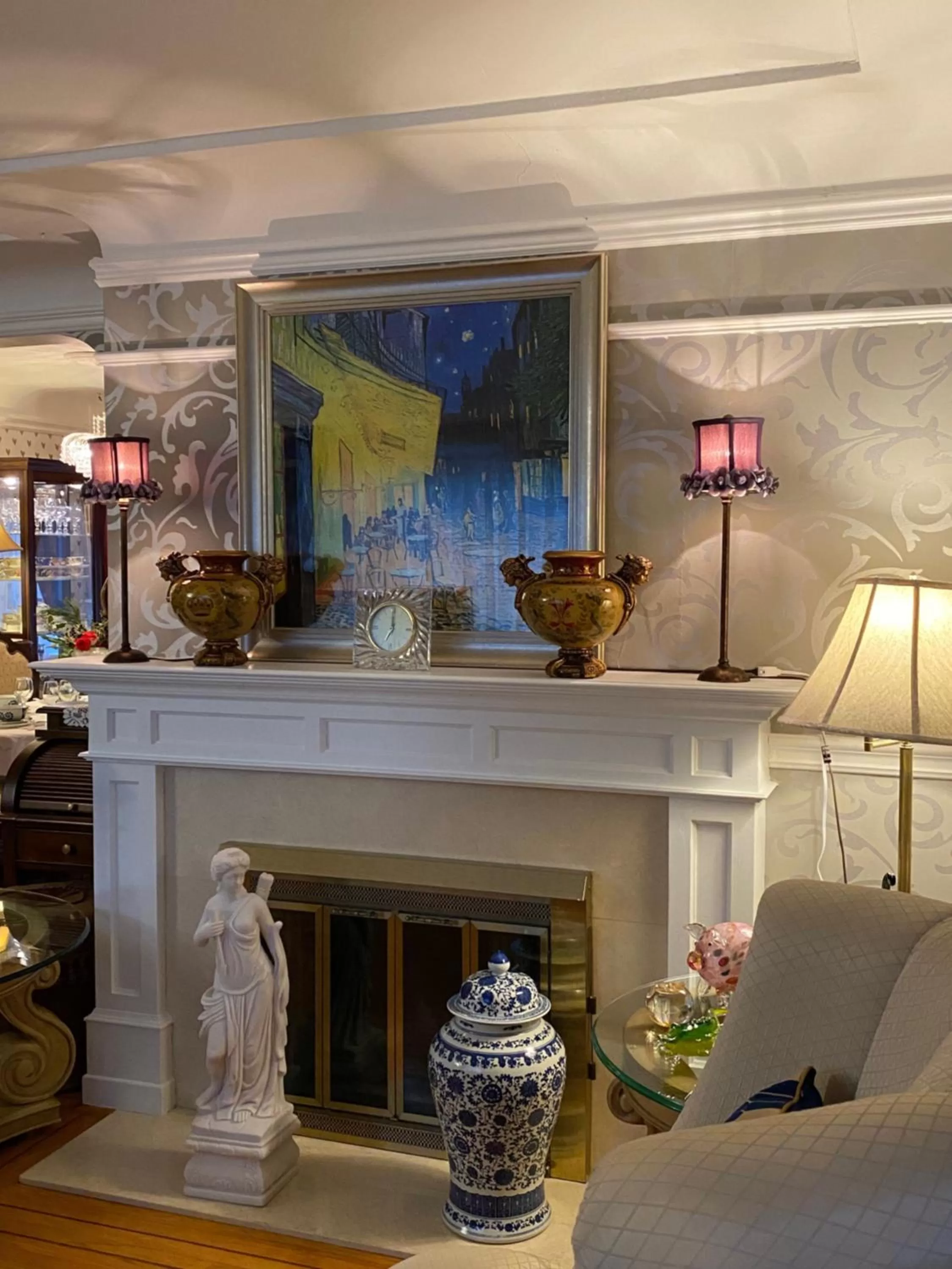 Living room in Serenity