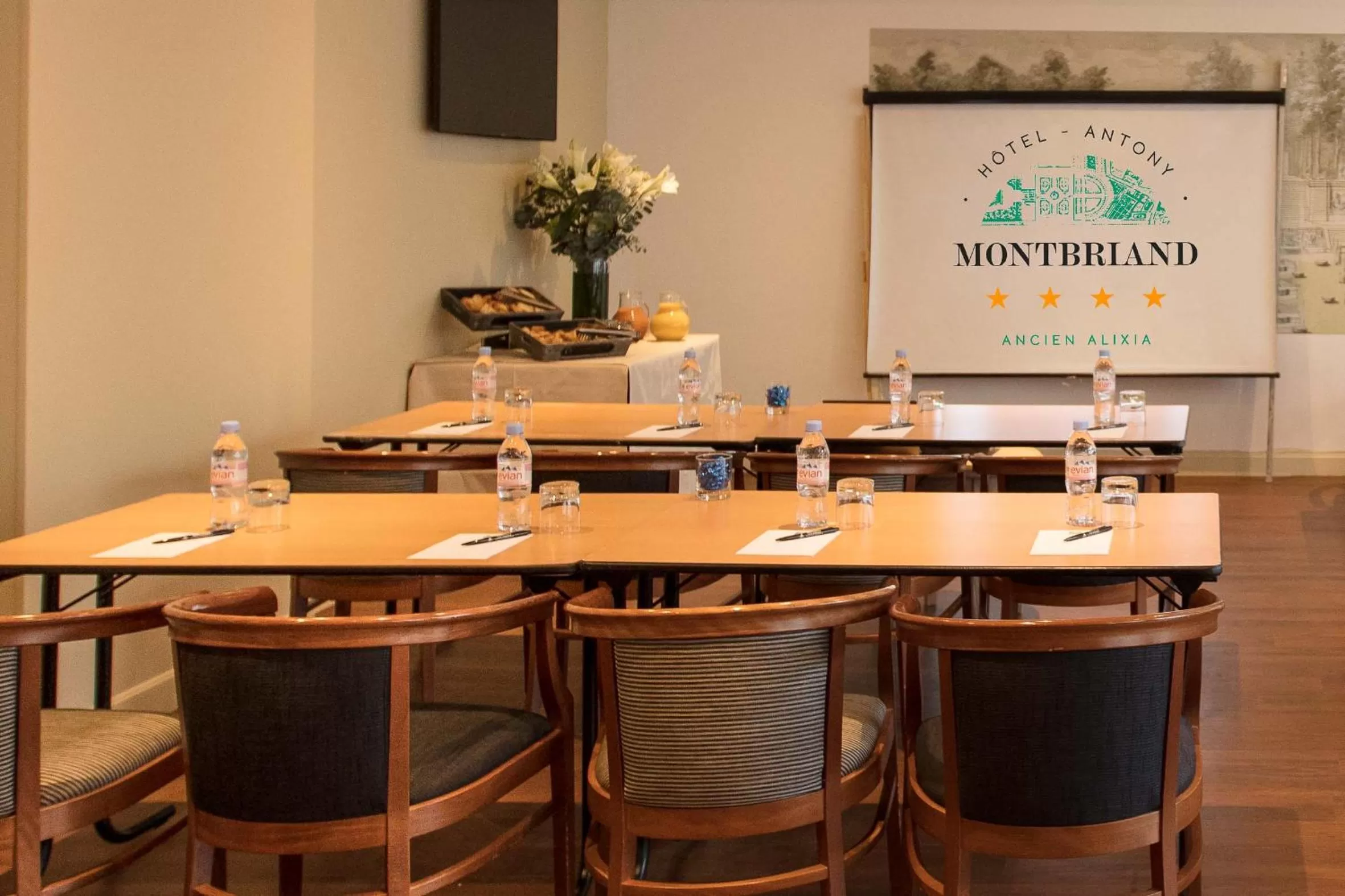 Banquet/Function facilities in Hotel Montbriand Antony - Ancien Alixia