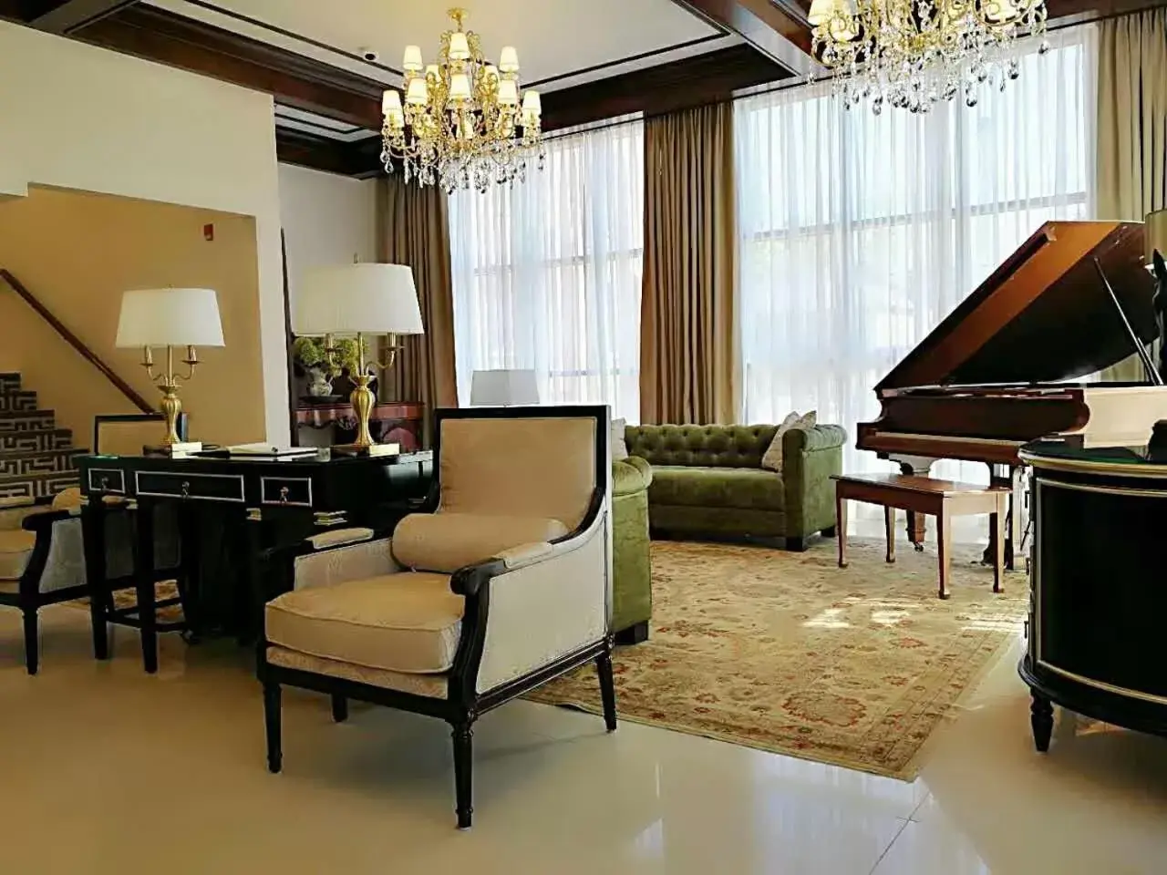 Seating Area in Sydney Boutique Inn & Suites