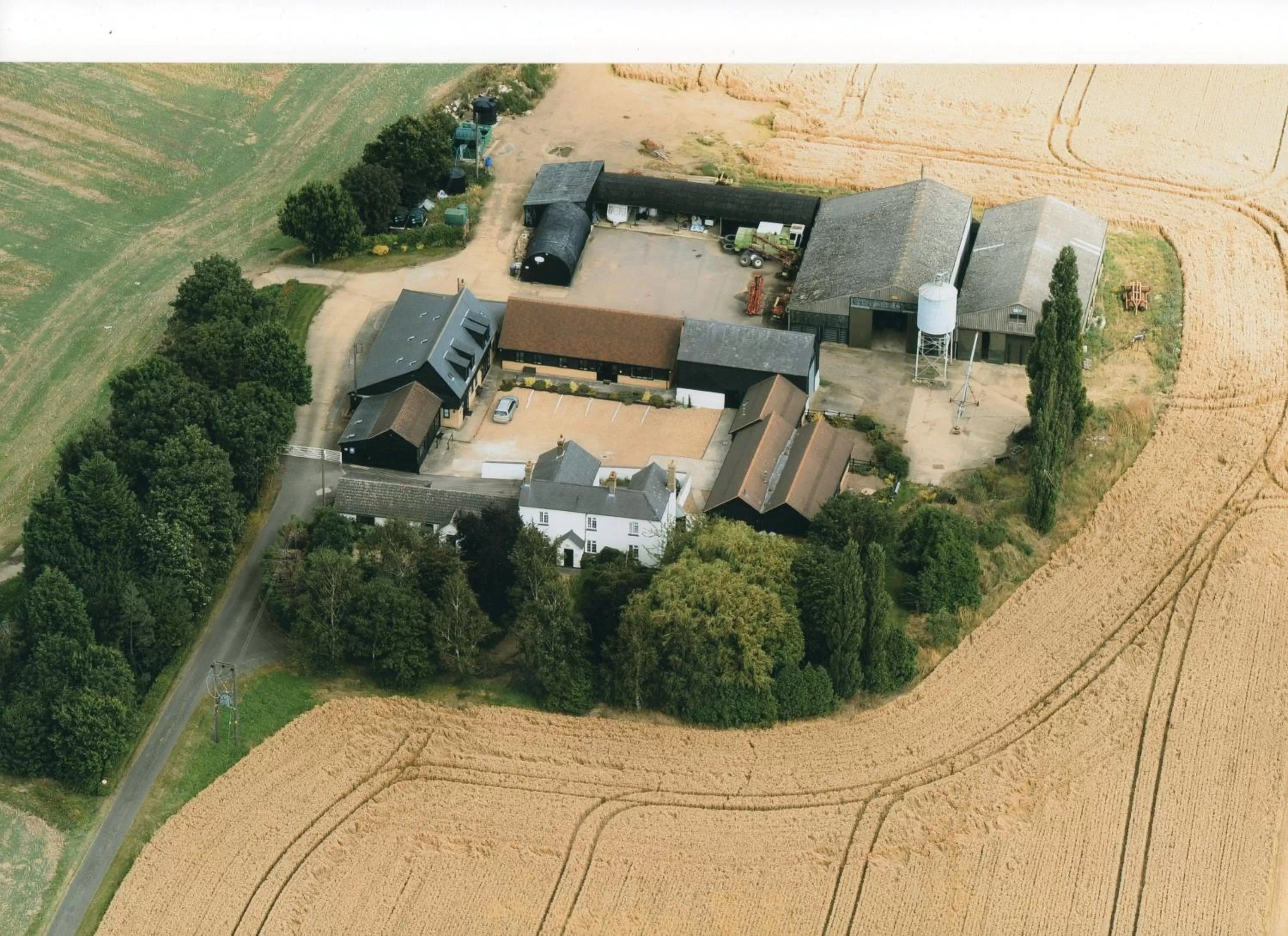 Bird's eye view, Bird's-eye View in Highfield Farm