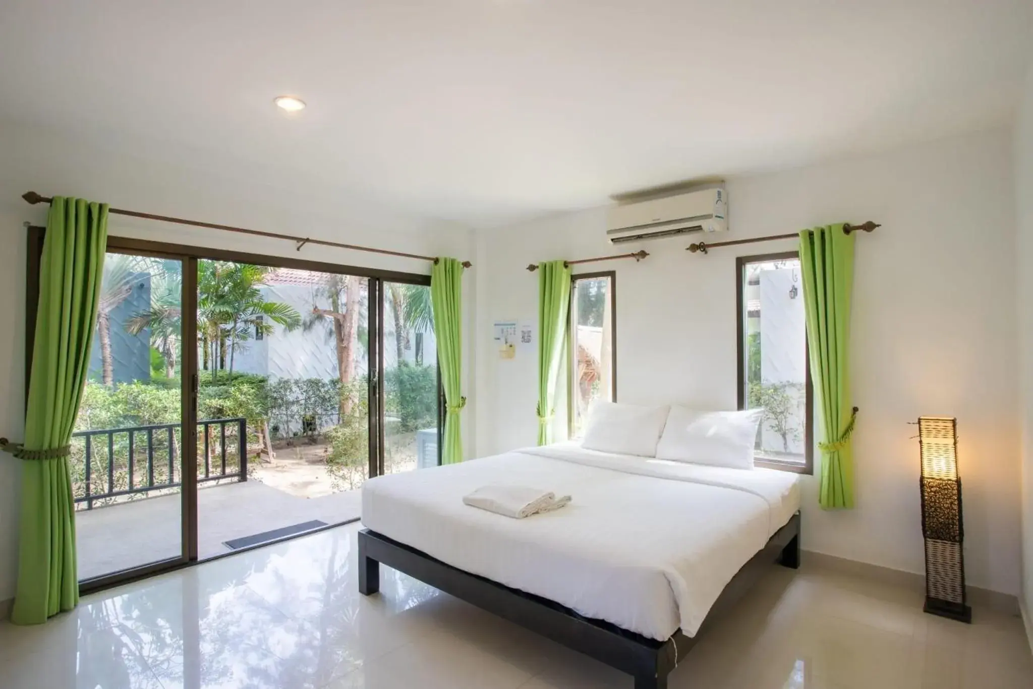 Bedroom, Bed in Pranburi Cabana Resort
