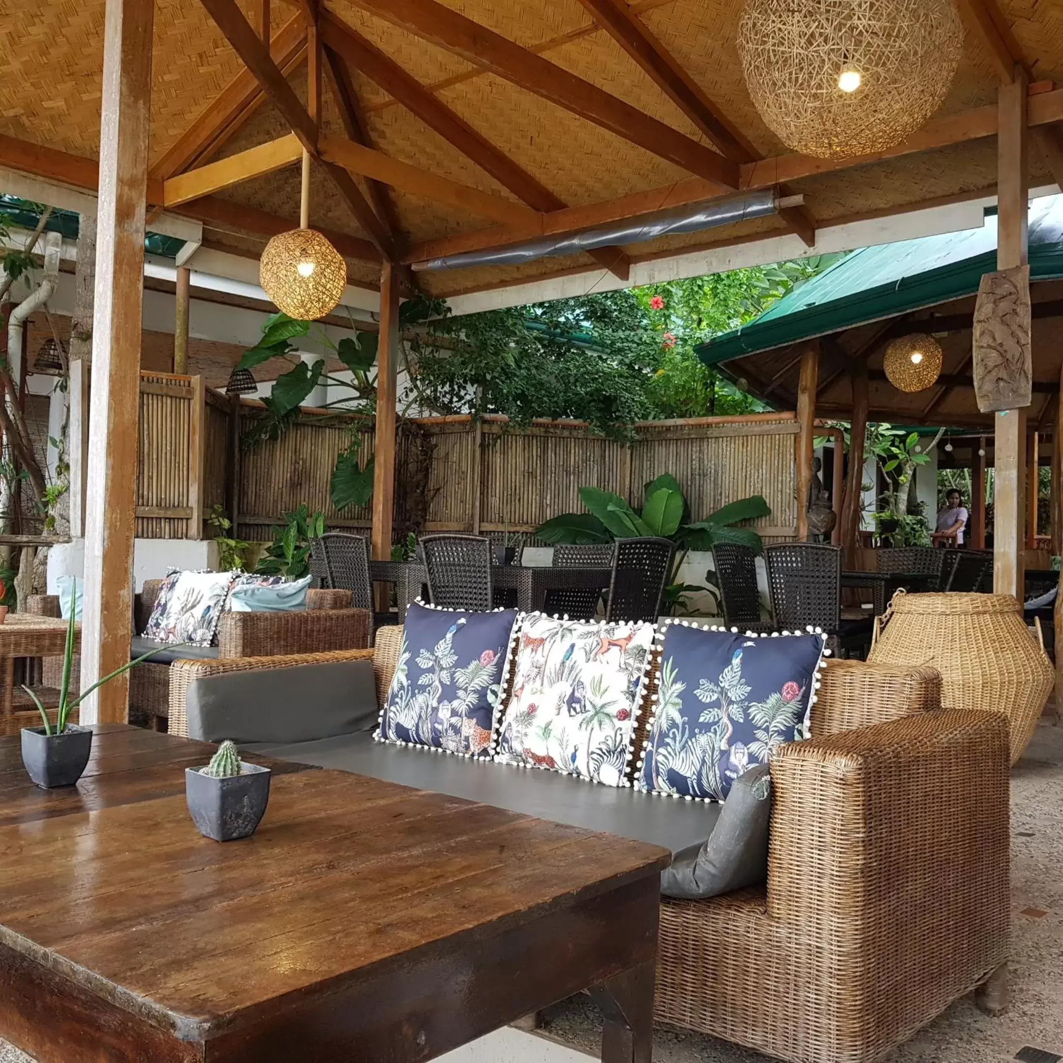 Restaurant/places to eat in Golden Monkey Beach Hotel Restaurant/places to eat in Golden Monkey Beach Hotel