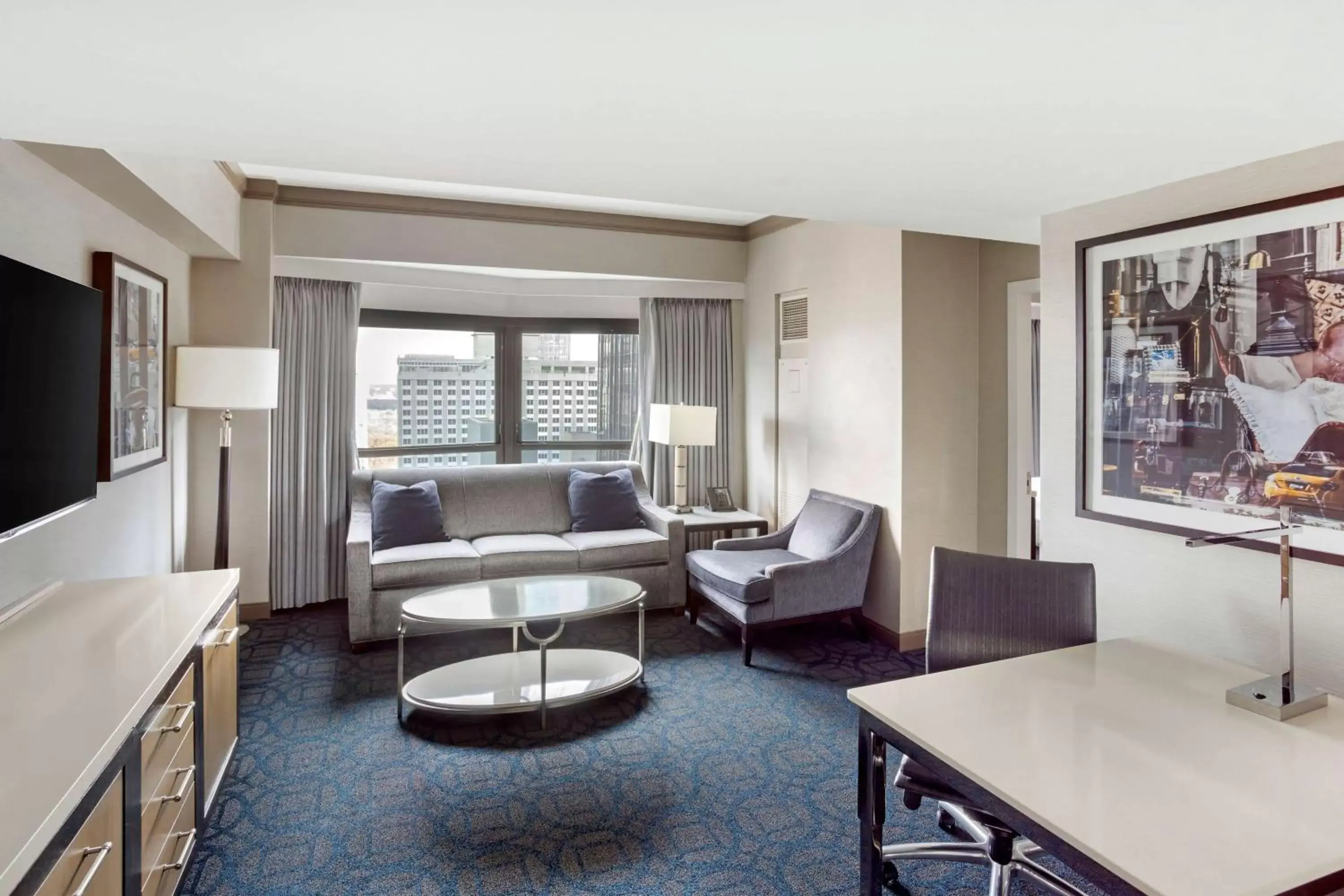 Living room, Seating Area in Hilton Club New York