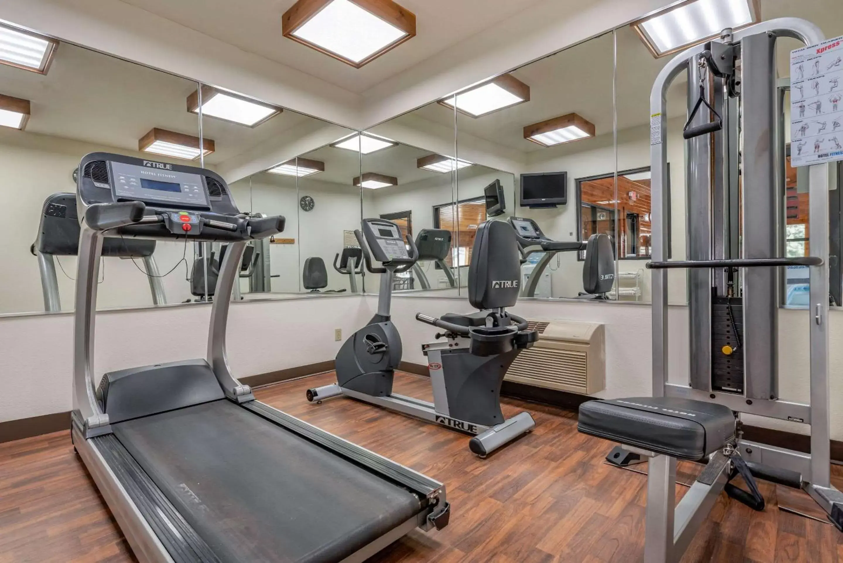 Fitness centre/facilities, Fitness Center/Facilities in Comfort Inn Fremont