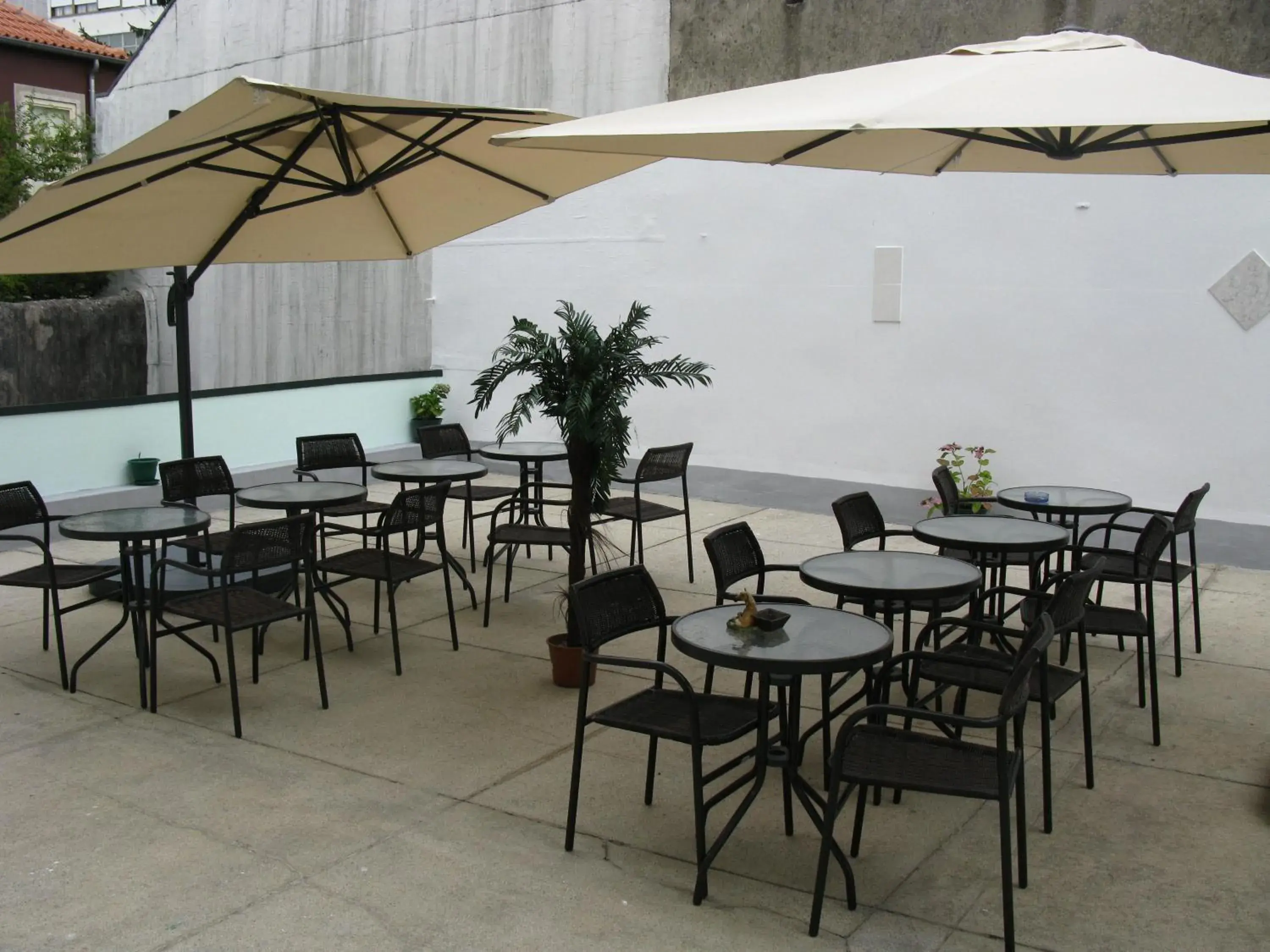 Patio, Restaurant/Places to Eat in Hotel S. Gabriel