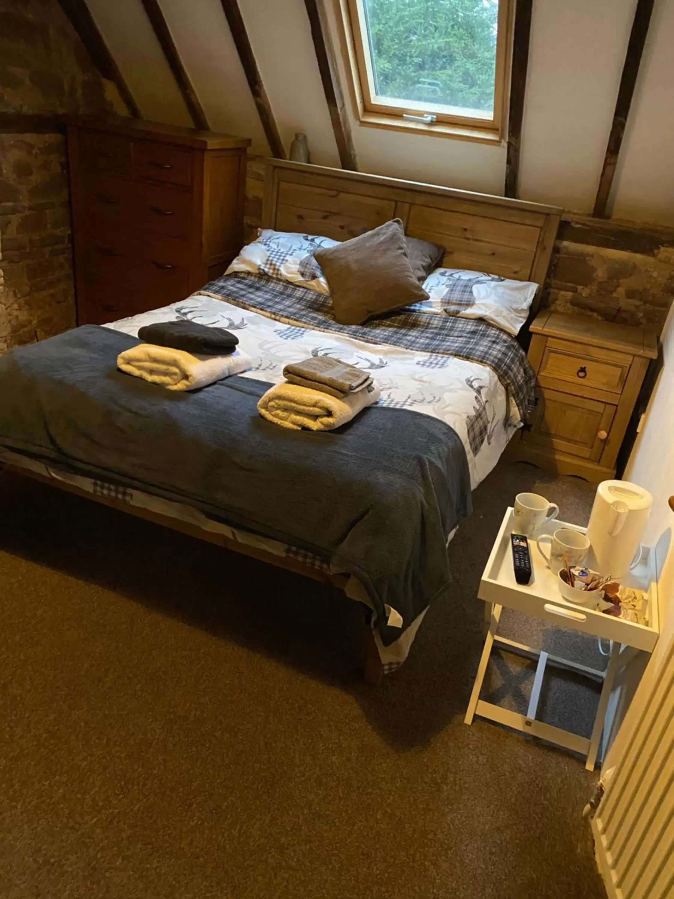 Bed in Crosskeys Inn Guest Rooms in Wye Valley