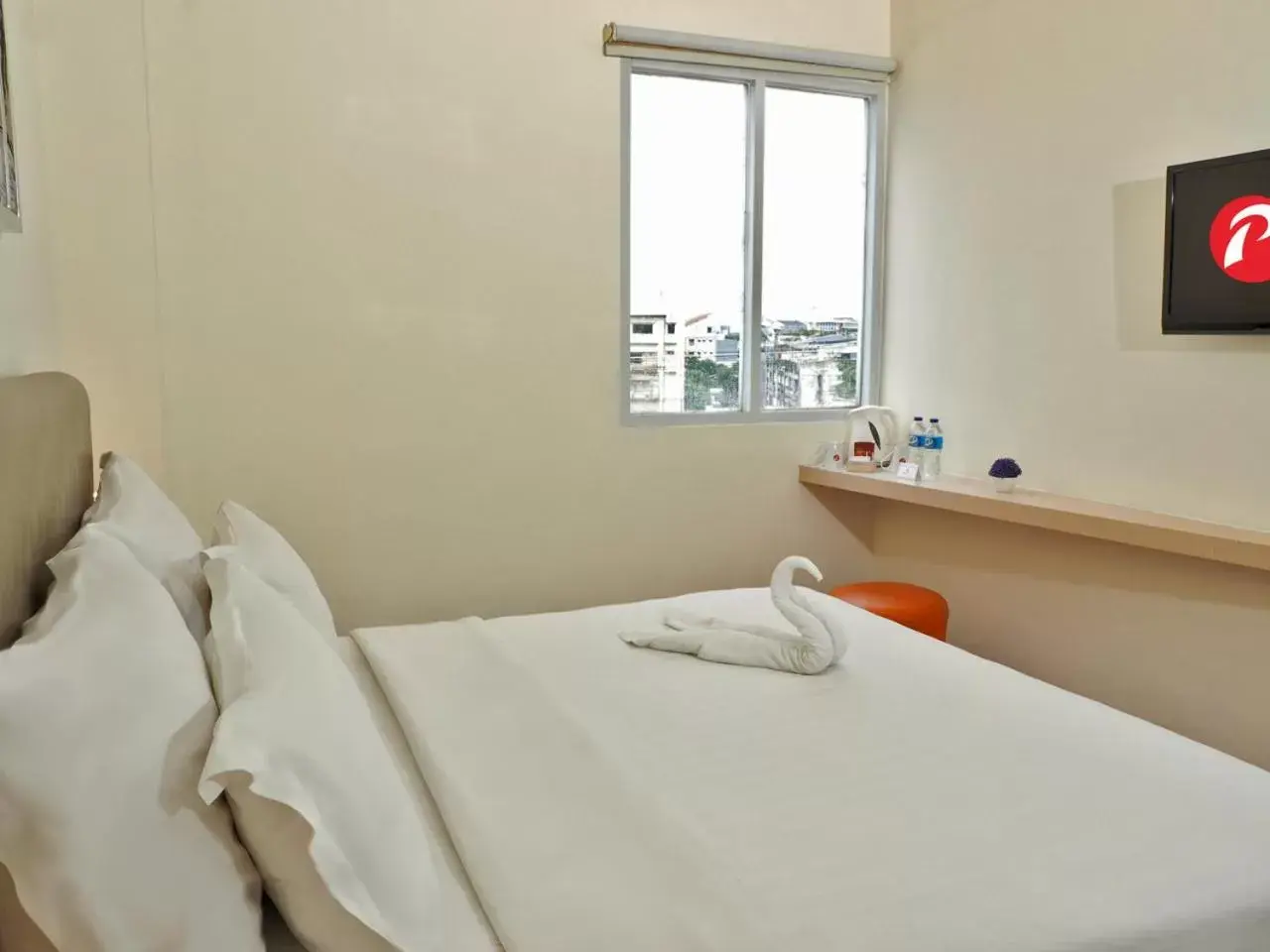 Bed in d'primahotel ITC Mangga Dua