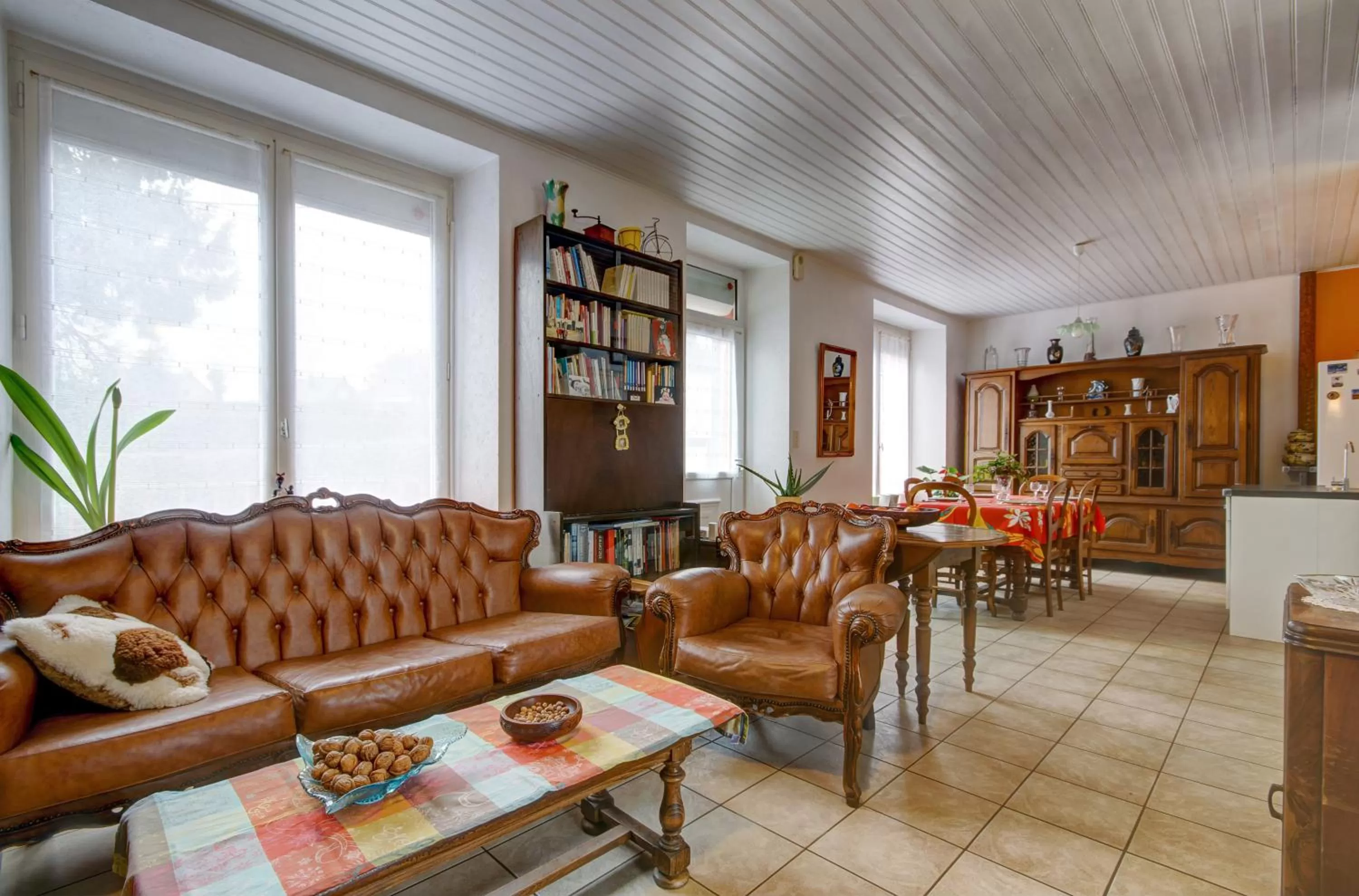 Communal lounge/ TV room in LES DEUX RIVIERES - Chambres & Table d'Hôtes -