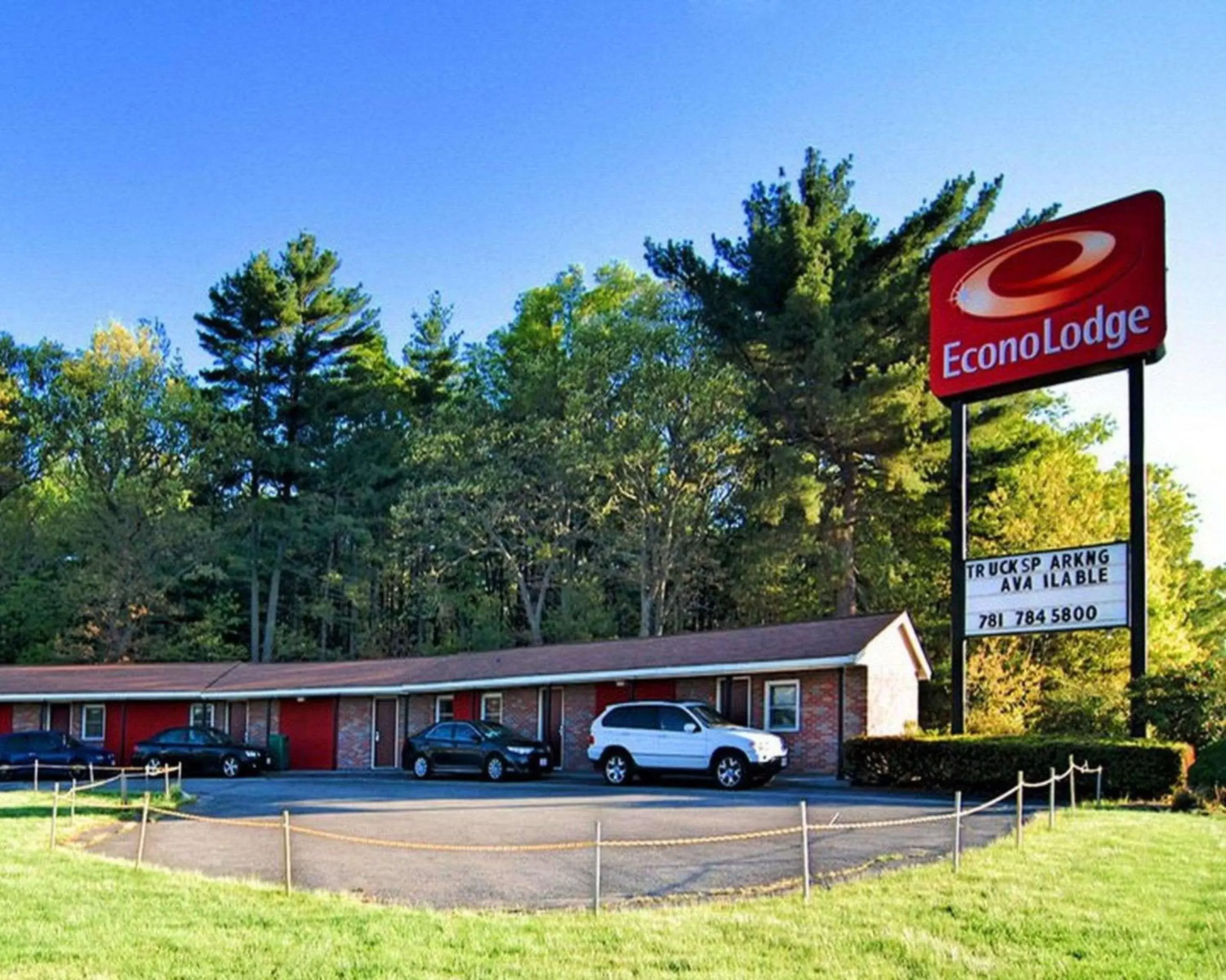 Property building in Econo Lodge Sharon