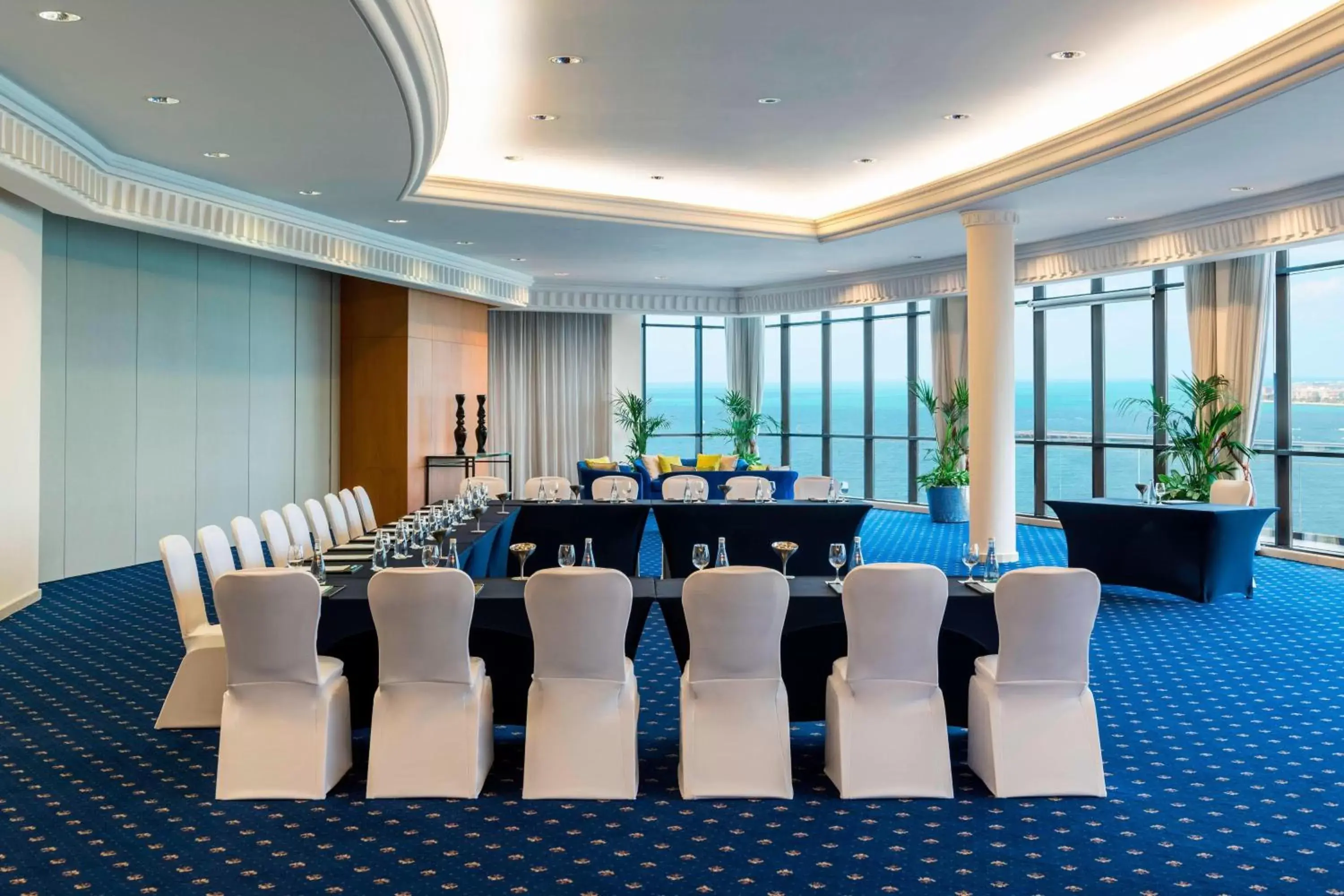Meeting/conference room in Le Royal Meridien Beach Resort & Spa Dubai