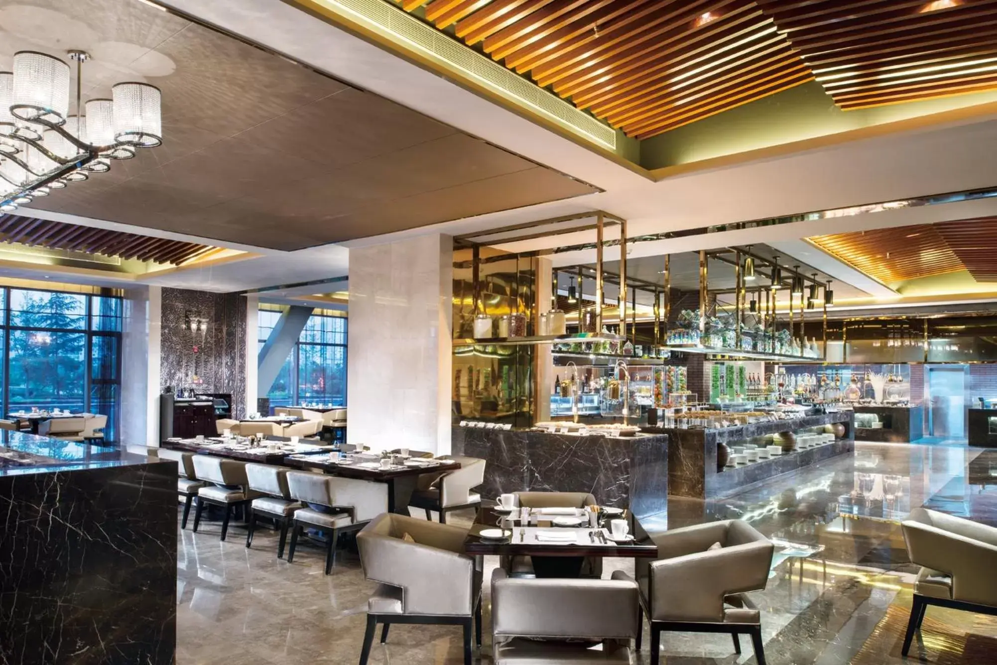 Restaurant/places to eat in Crowne Plaza Hotel Lanzhou by IHG Restaurant/places to eat in Crowne Plaza Hotel Lanzhou by IHG