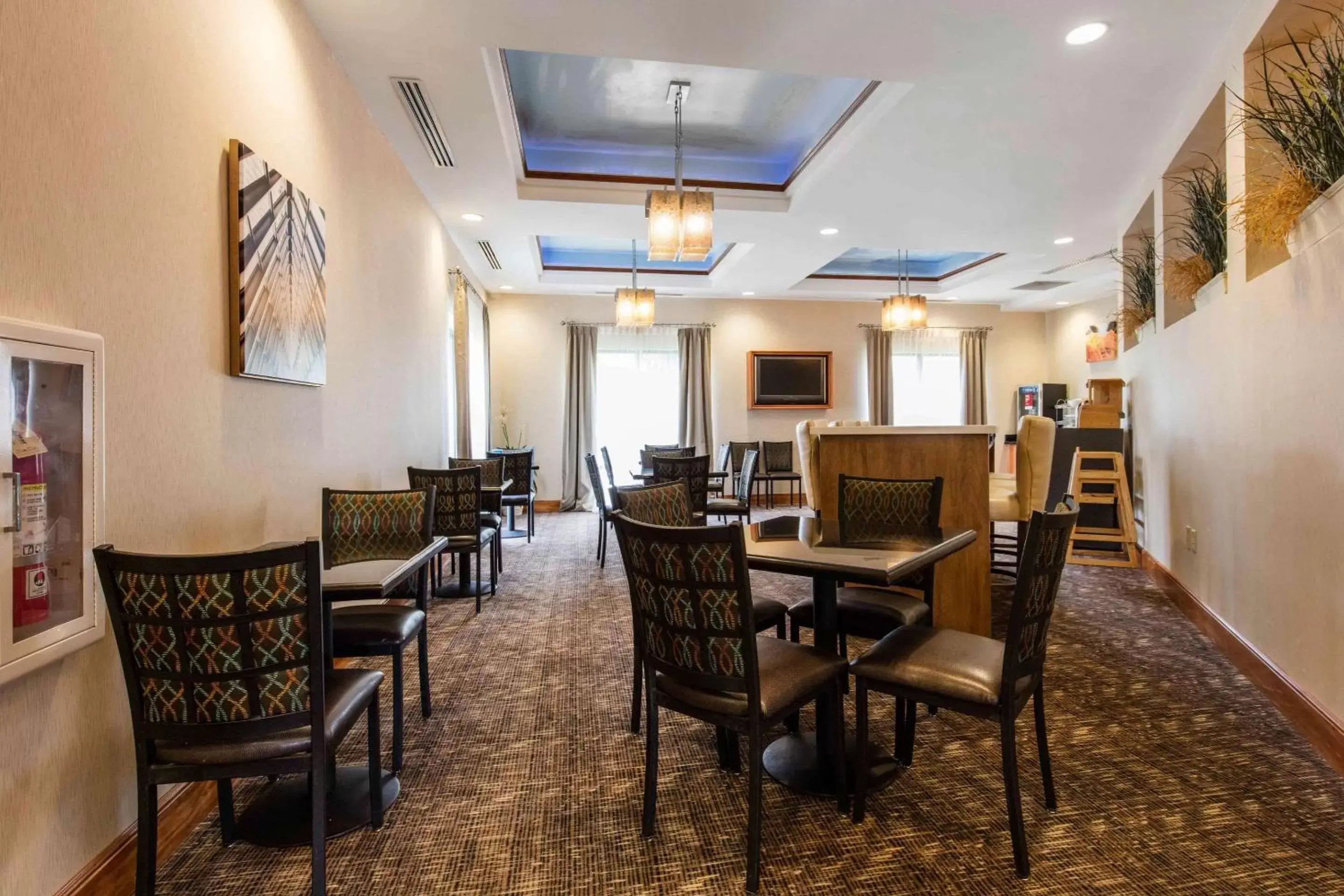 Restaurant/Places to Eat in Comfort Suites Murfreesboro