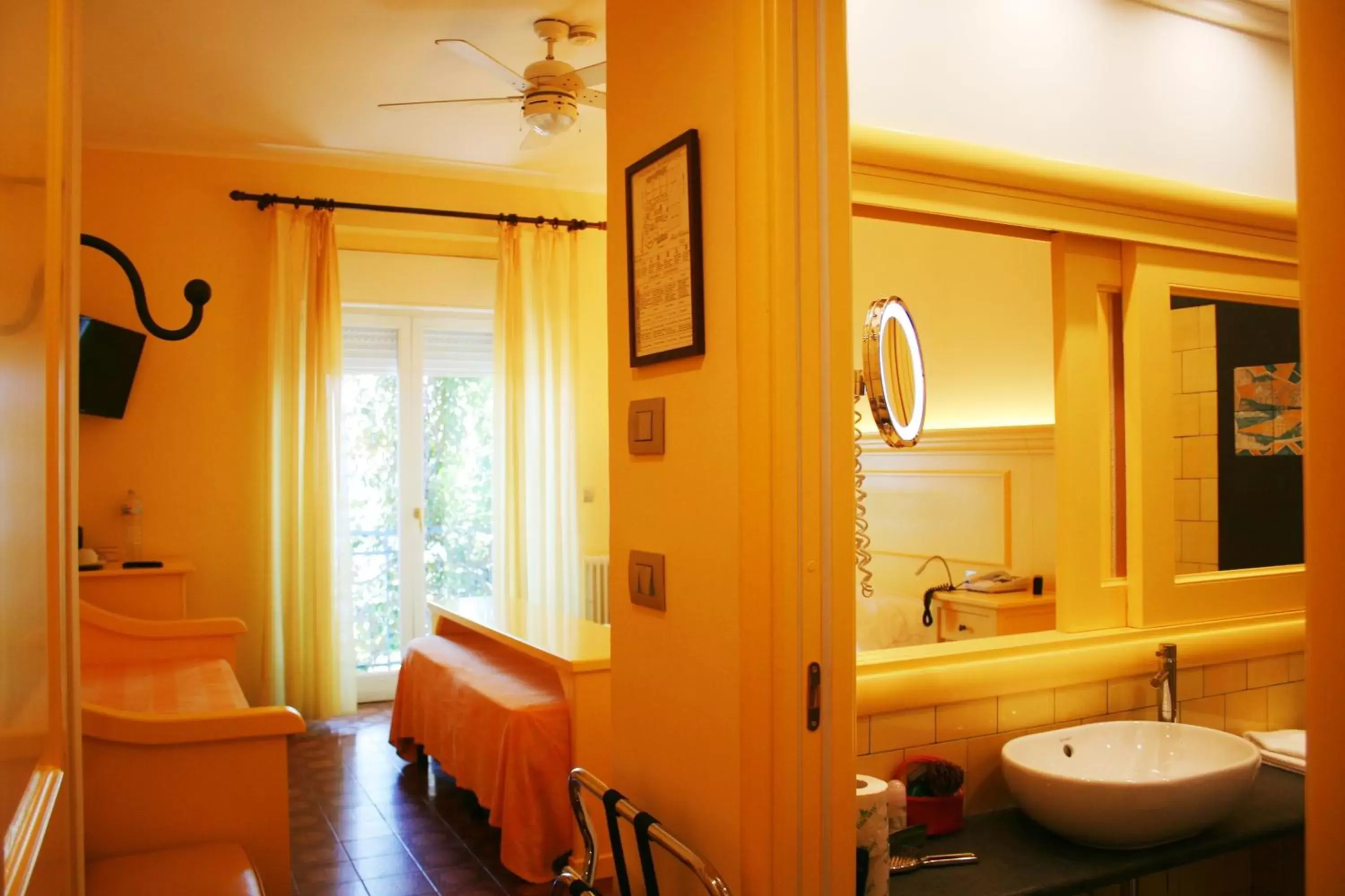 Photo of the whole room, Bathroom in Hotel Palladio