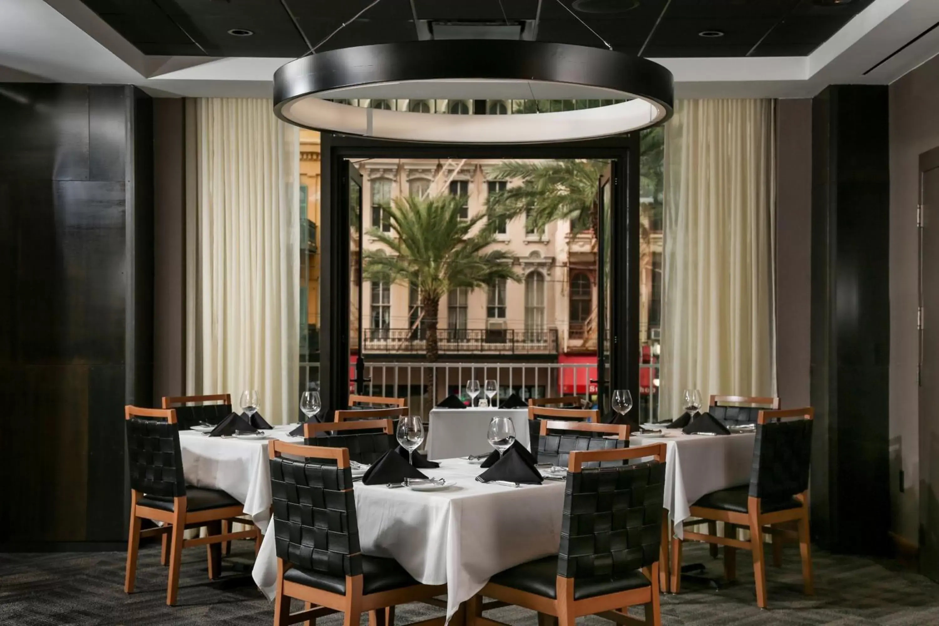 Restaurant/Places to Eat in JW Marriott New Orleans