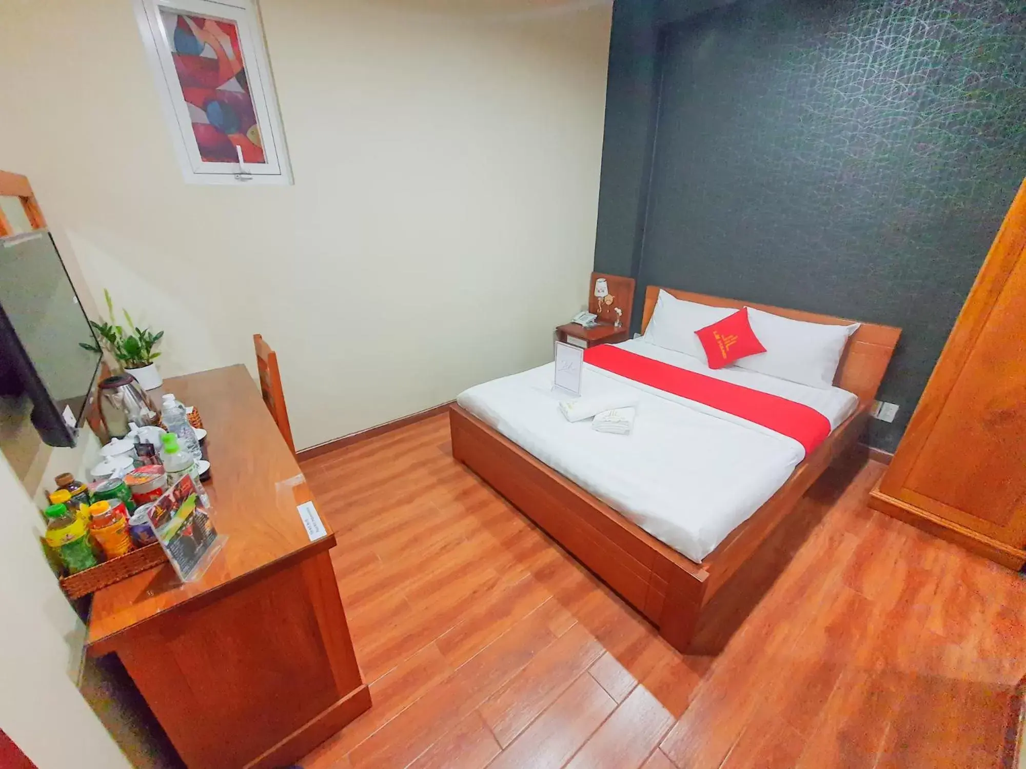 Deluxe Double Room - single occupancy in LEHA Saigon Hotel Airport Deluxe Double Room - single occupancy in LEHA Saigon Hotel Airport