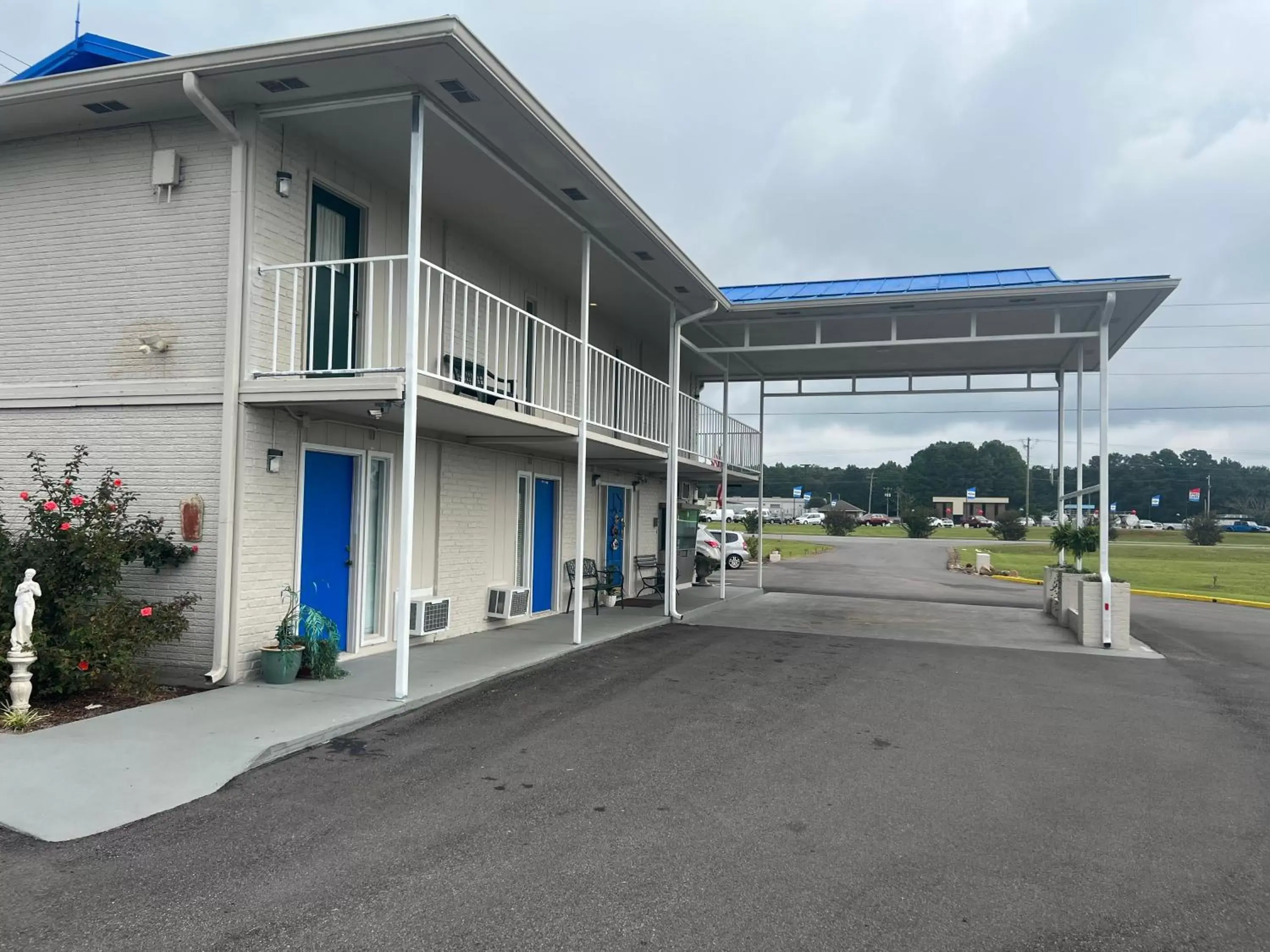 Facade/entrance, Property Building in Towne inn