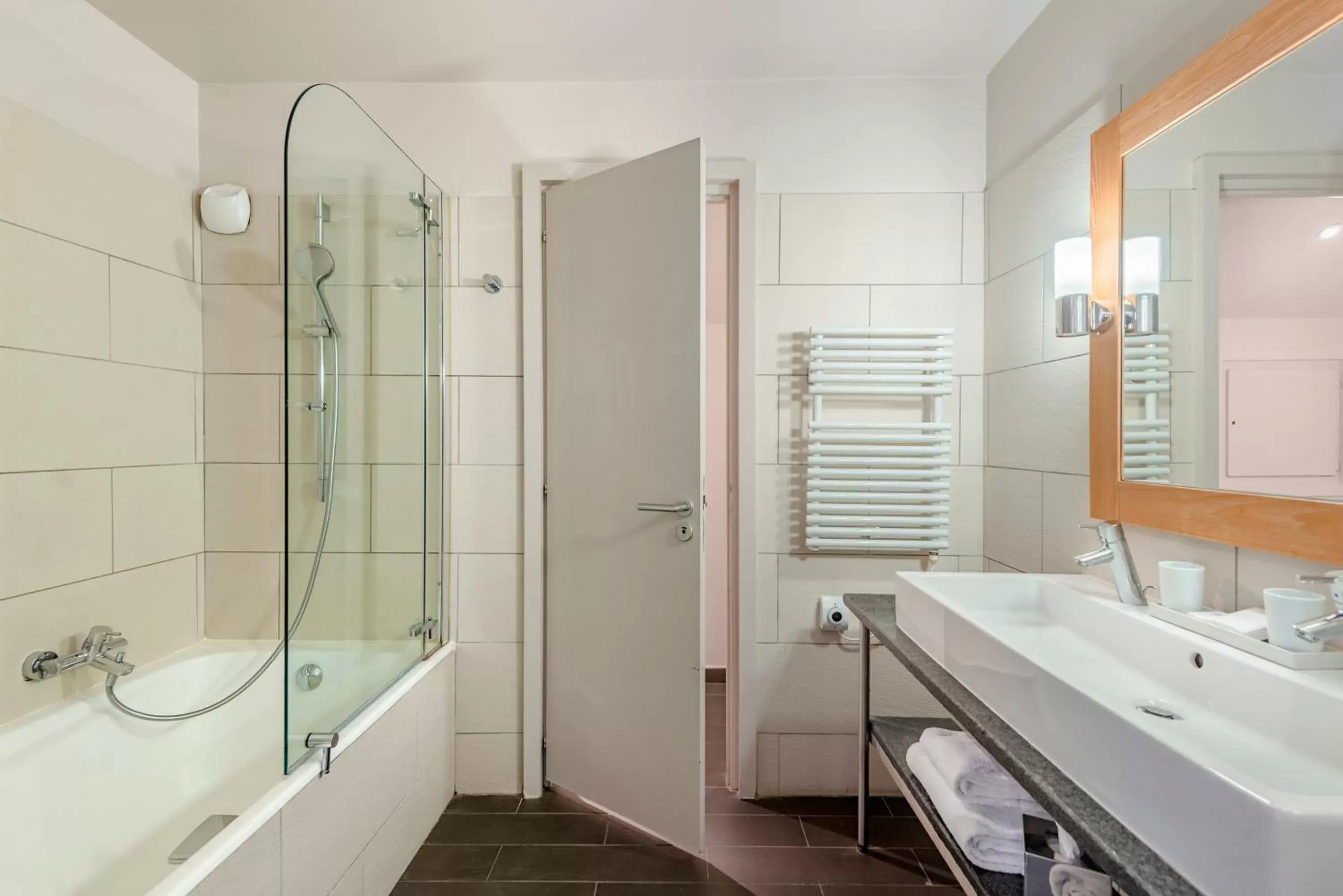 Bathroom in Hotel Le Morgane