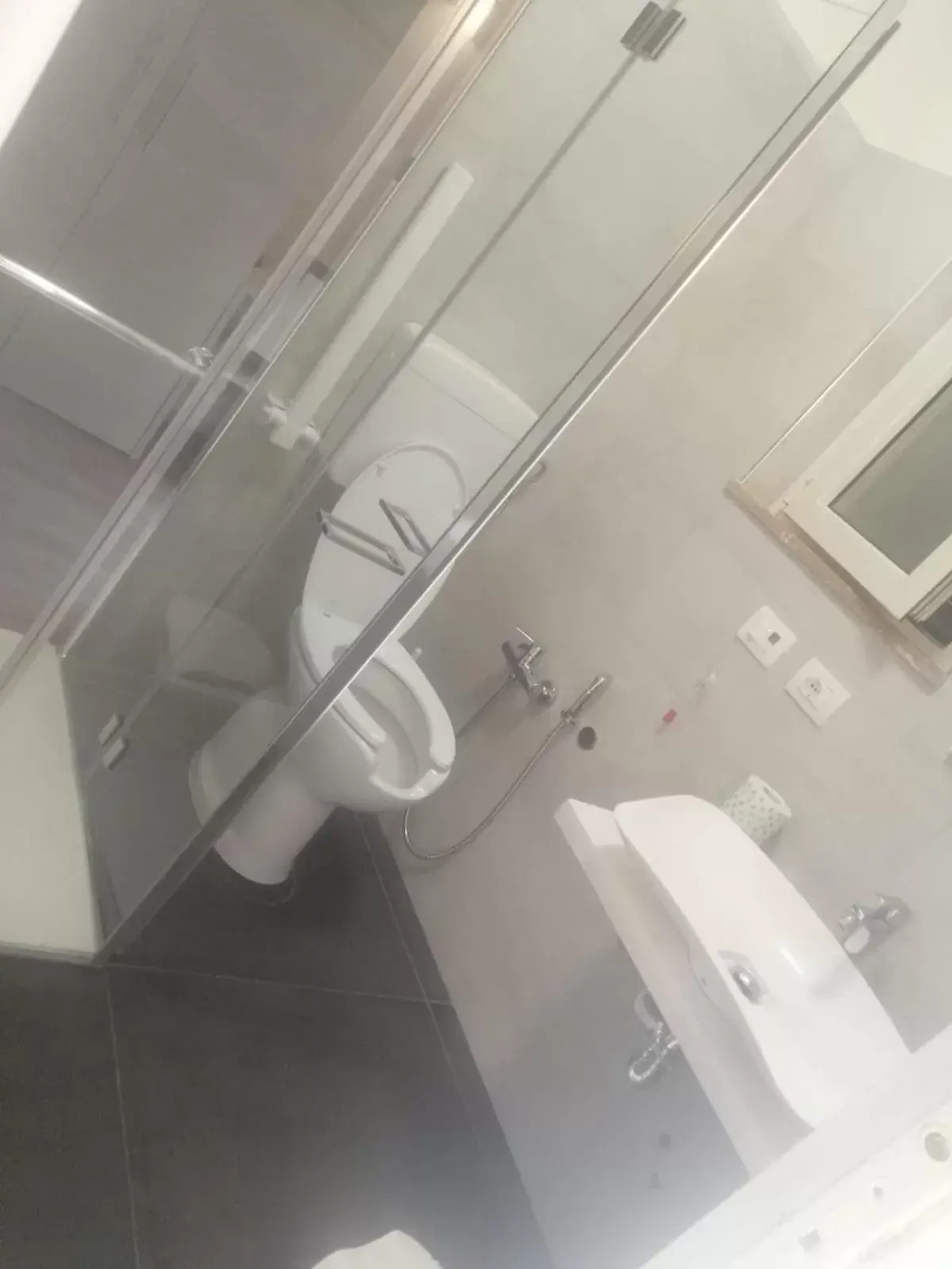 Shower, Bathroom in Hotel Bellavista