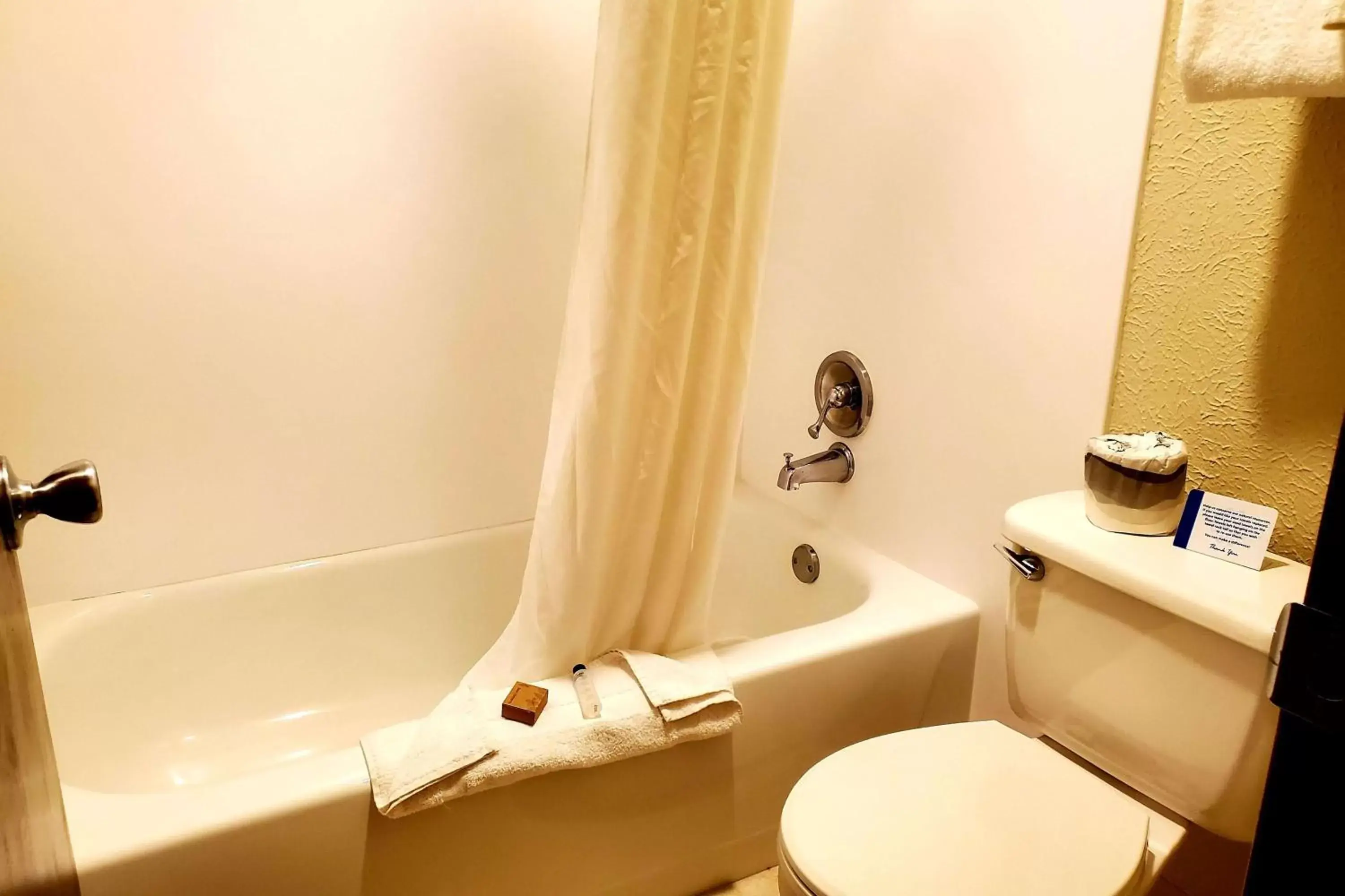 Shower, Bathroom in Days Inn and Suites by Wyndham Downtown Missoula-University