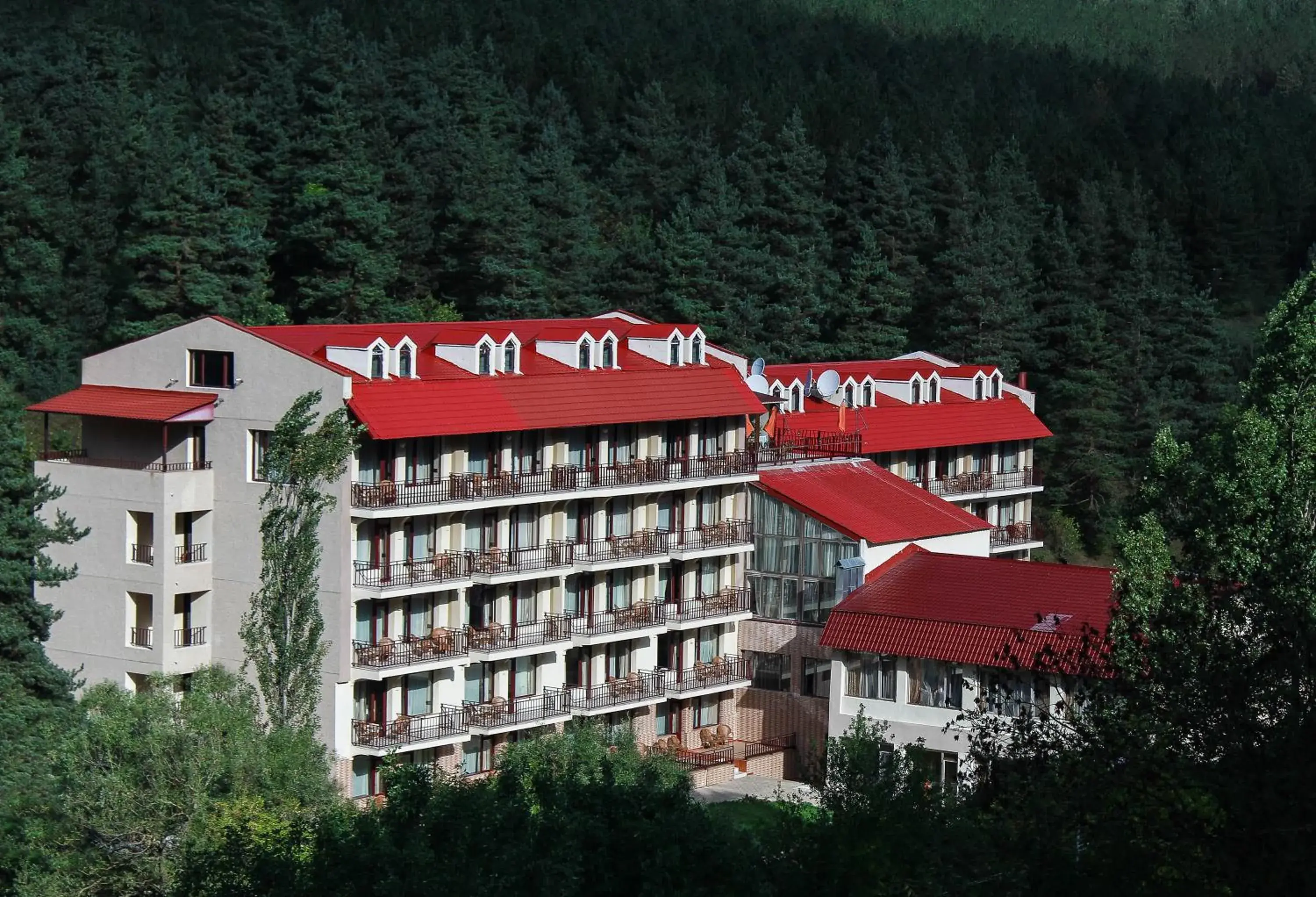 Property Building in Best Western Plus Paradise Hotel Dilijan