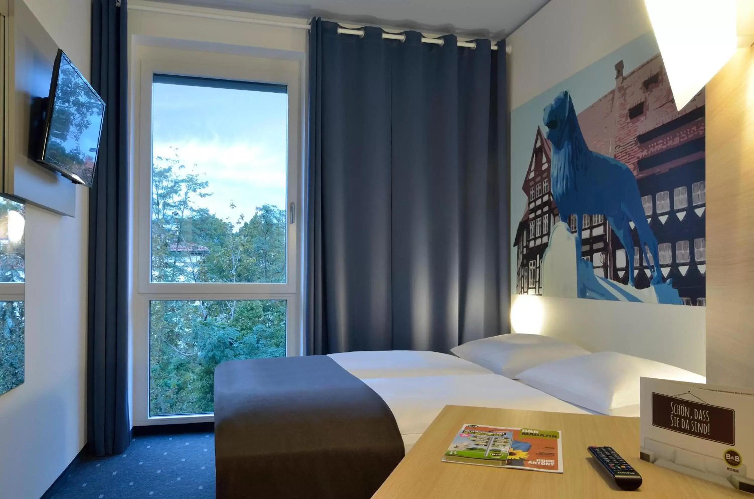 Photo of the whole room in B&B Hotel Braunschweig-City