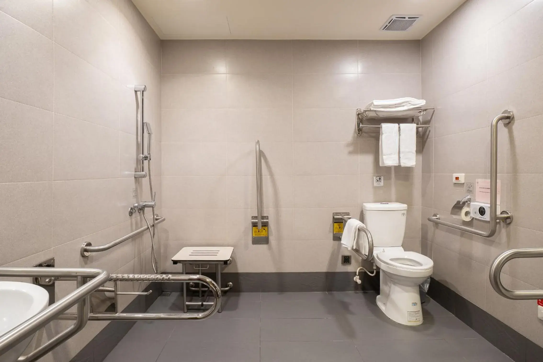 Bathroom in CHECK inn Taipei Xinyi (Quarantine Hotel)