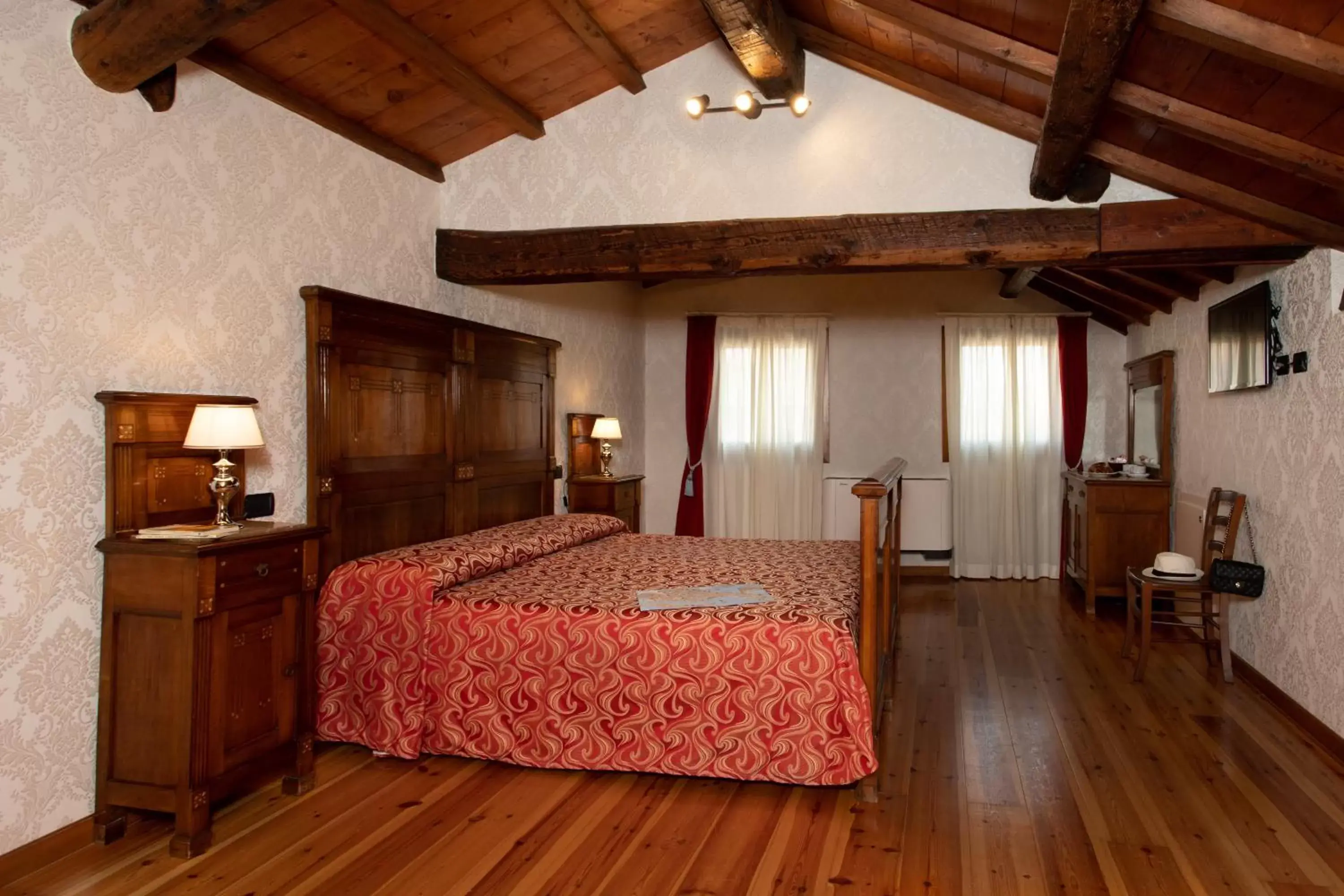 View (from property/room), Bed in Charming Palace Santa Fosca