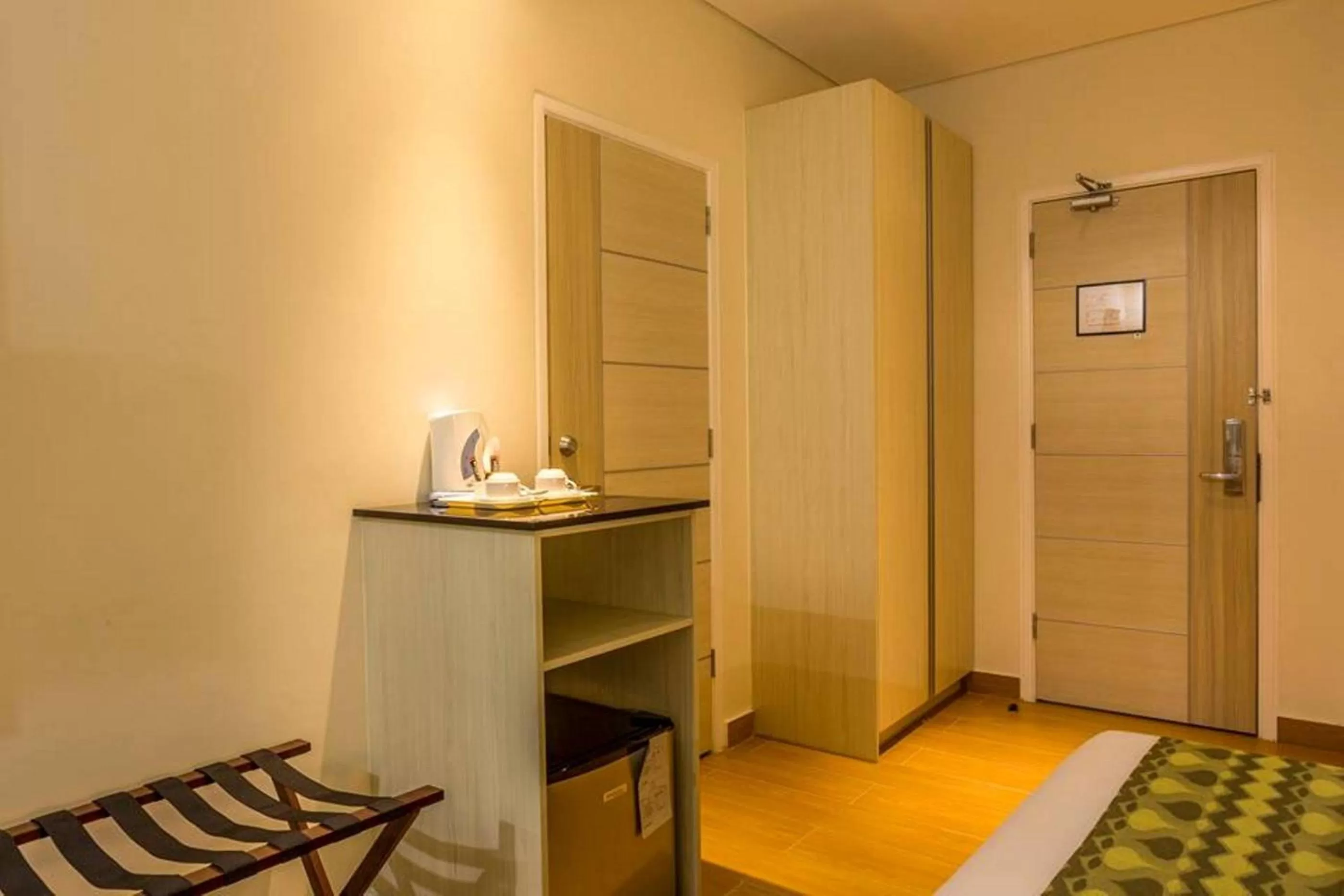 Coffee/tea facilities in Hamersons Hotel Cebu