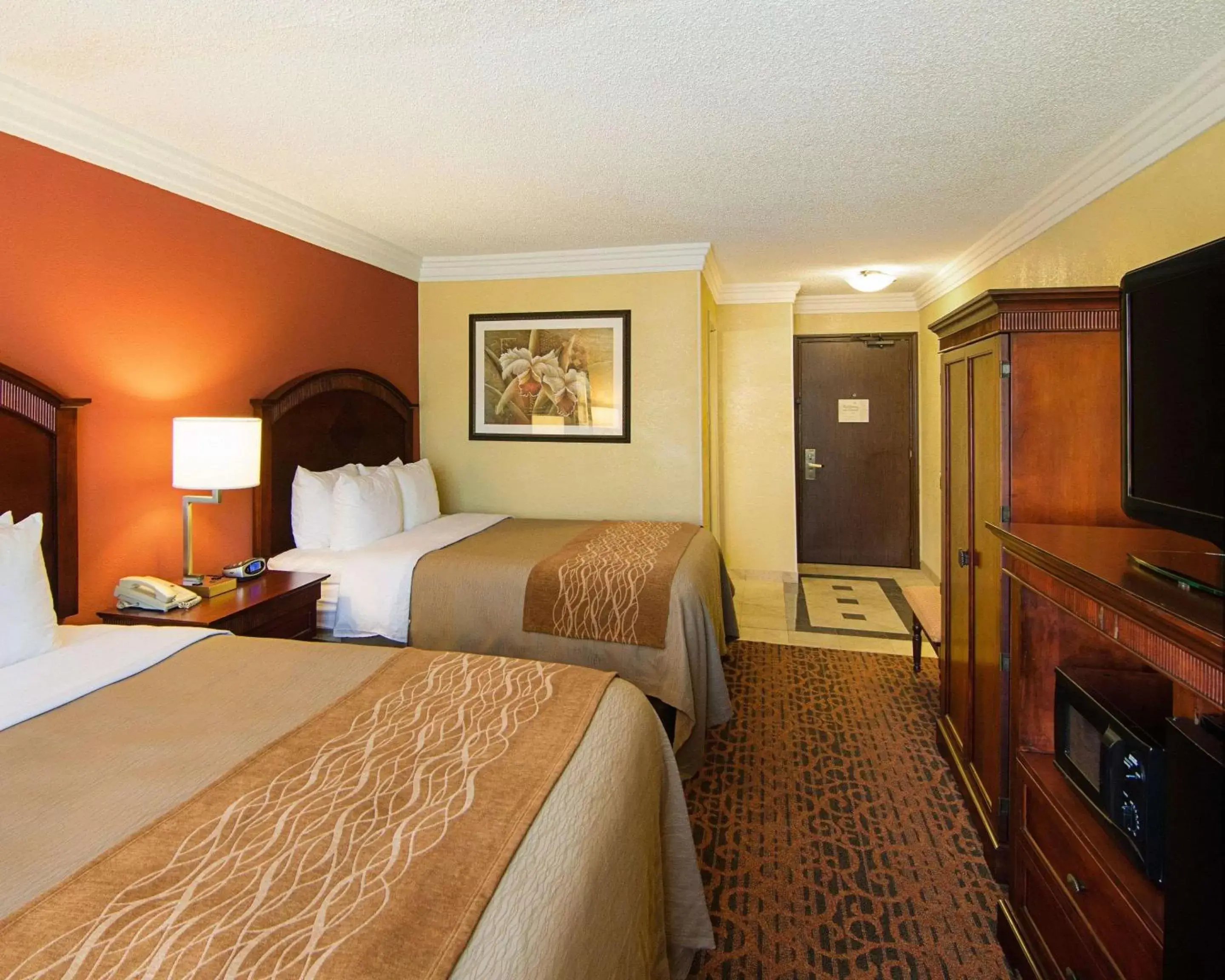 Photo of the whole room, Bed in Comfort Inn & Suites Houston West-Katy